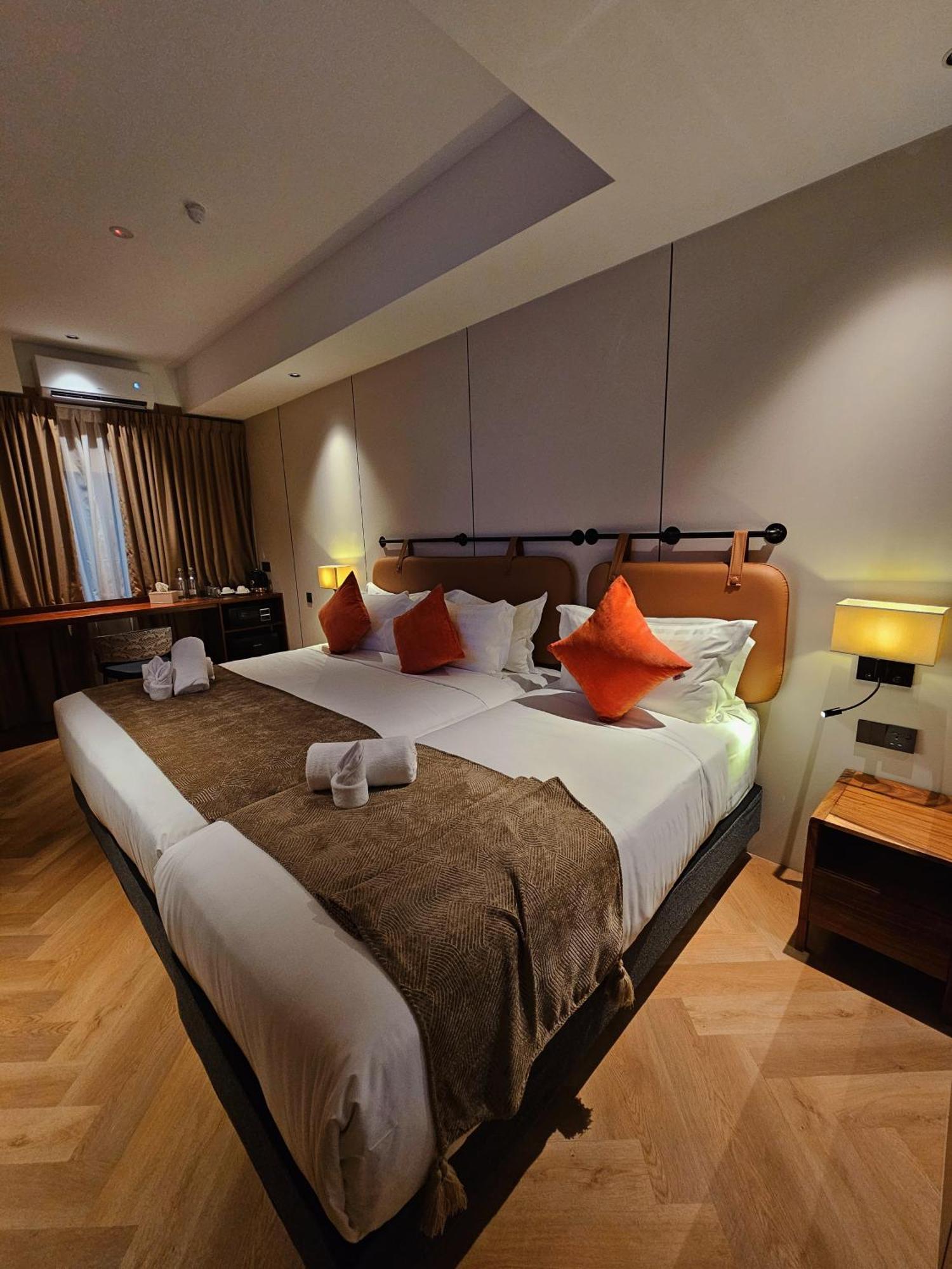 Luxury Triple Room