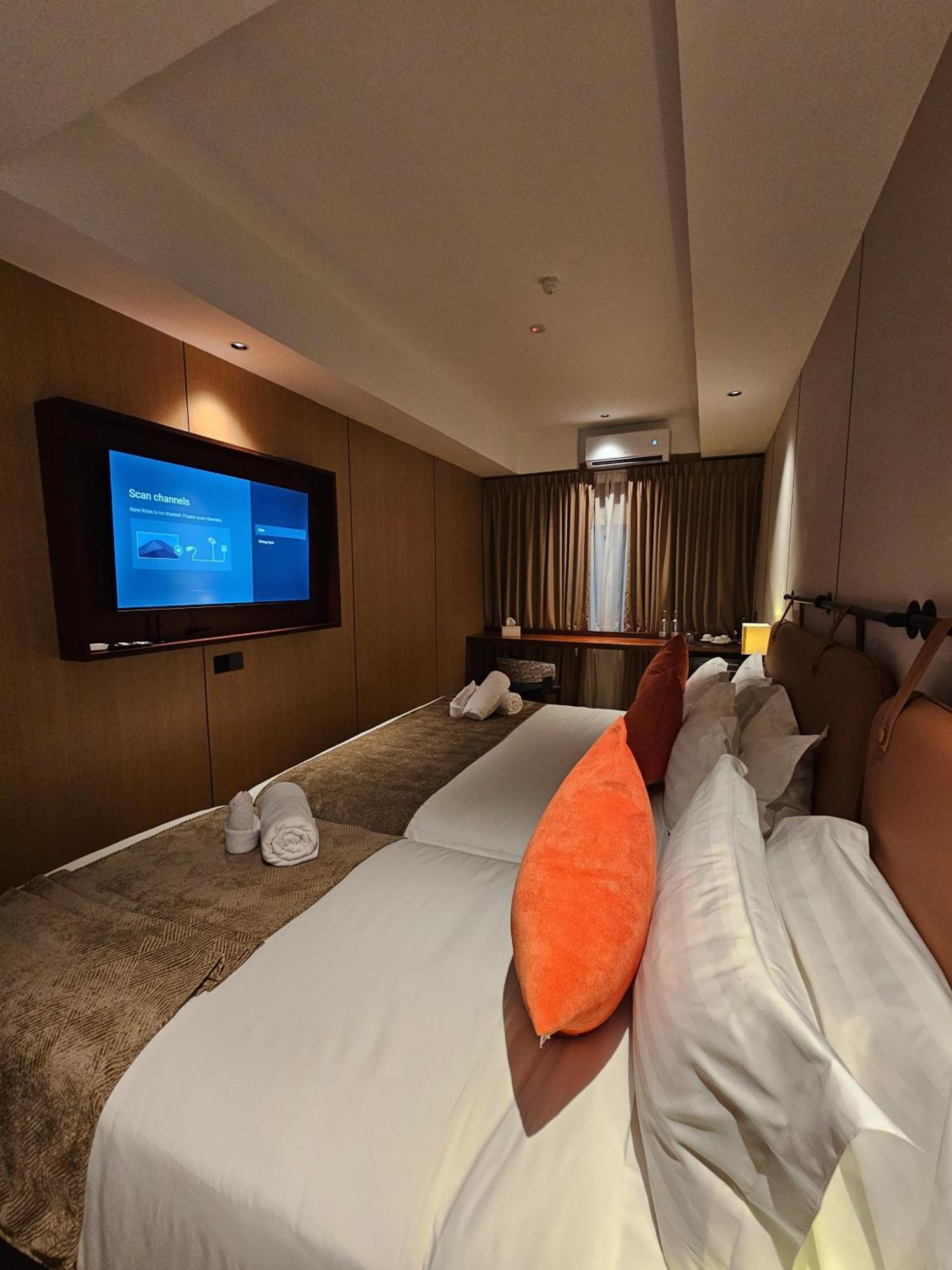 Luxury Triple Room