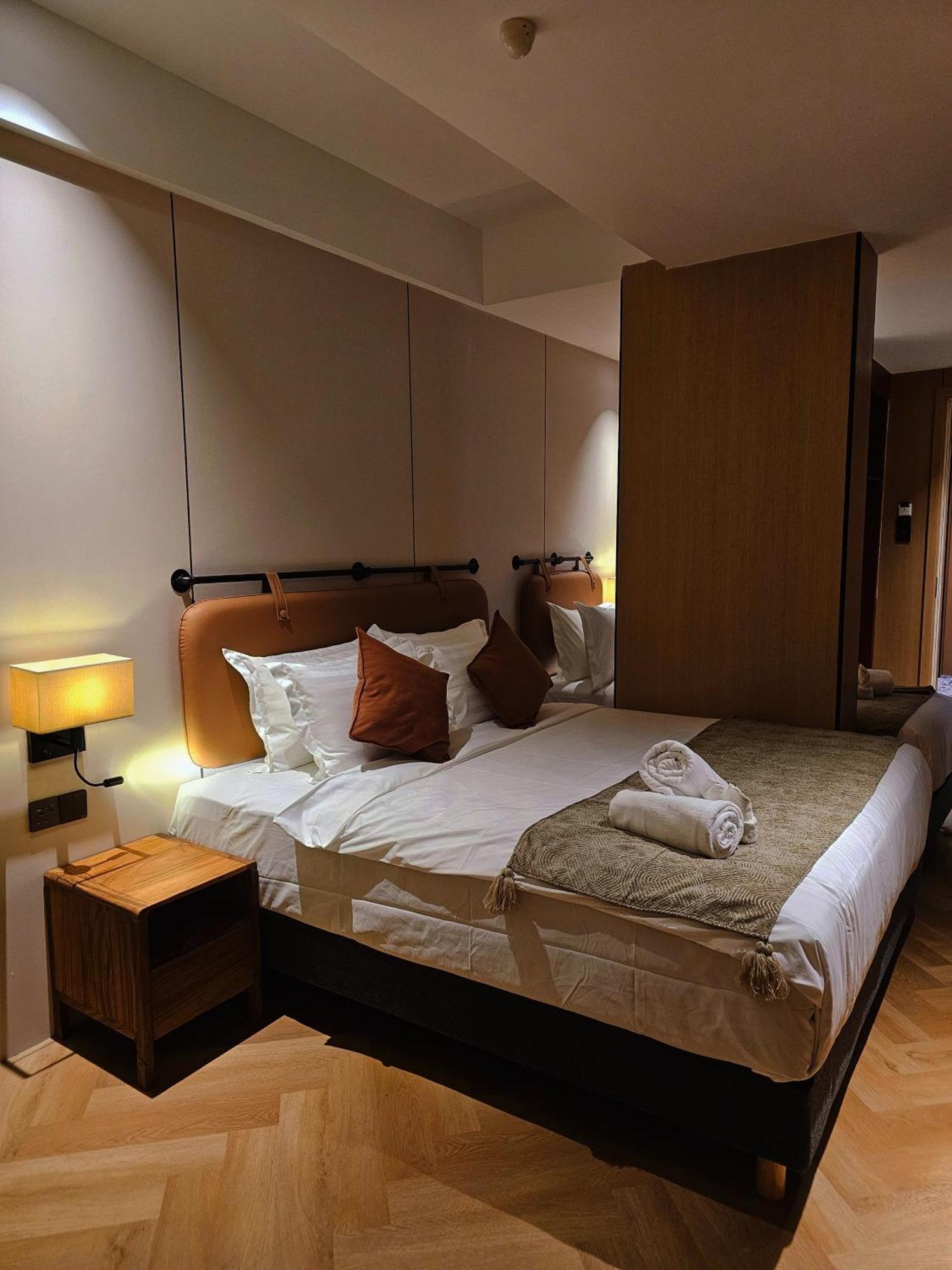 Luxury Triple Room