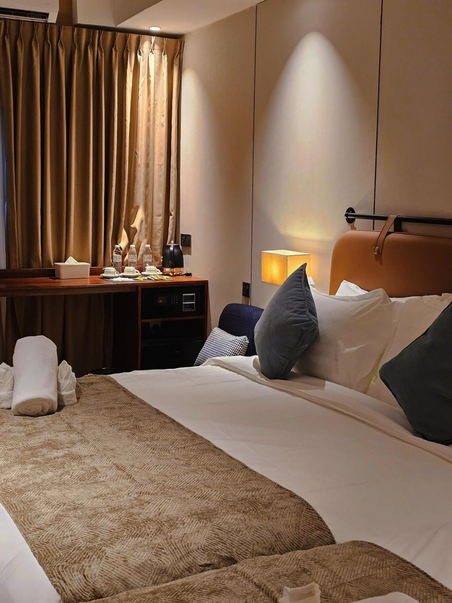 Luxury Triple Room
