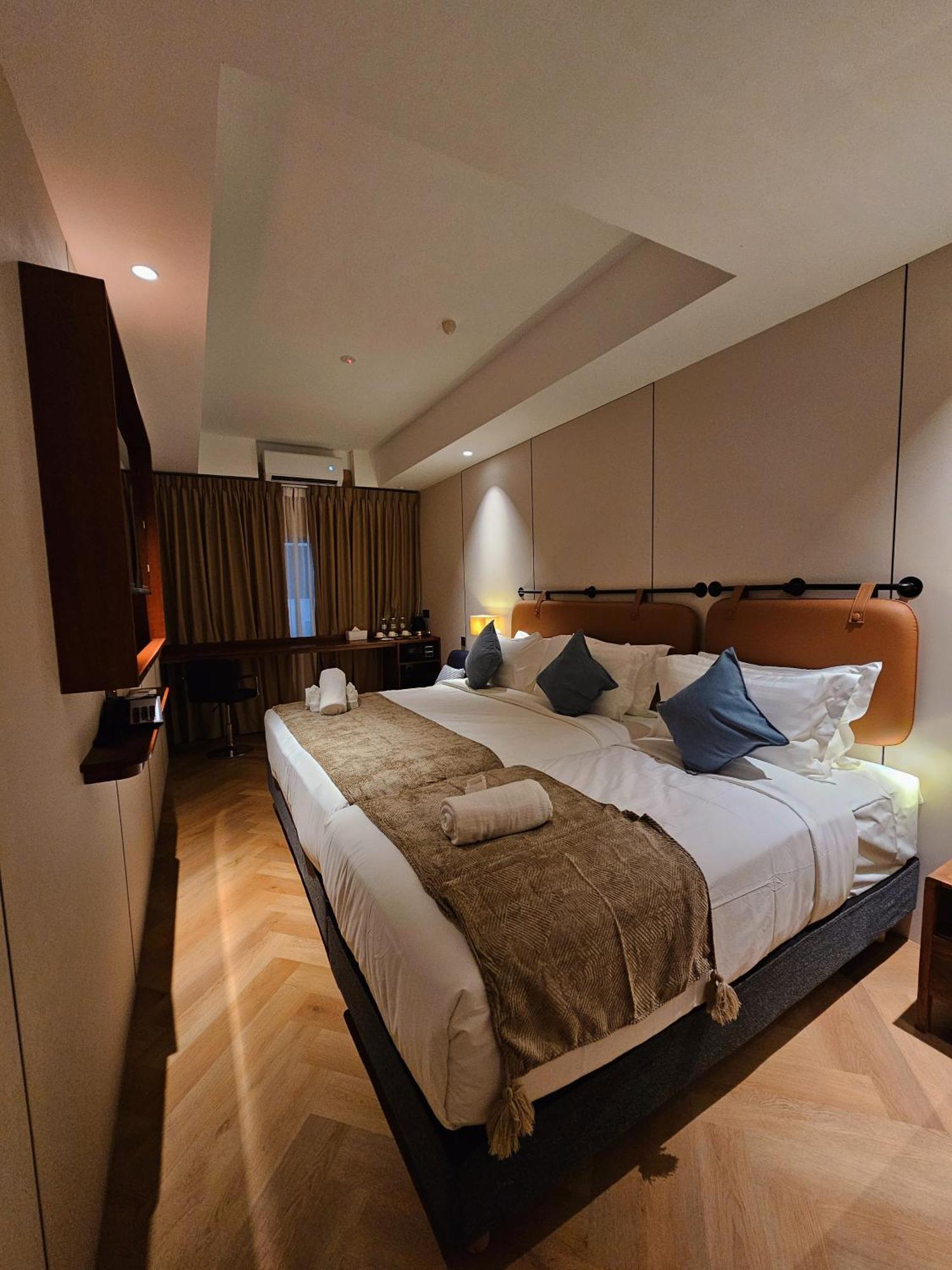 Luxury Triple Room