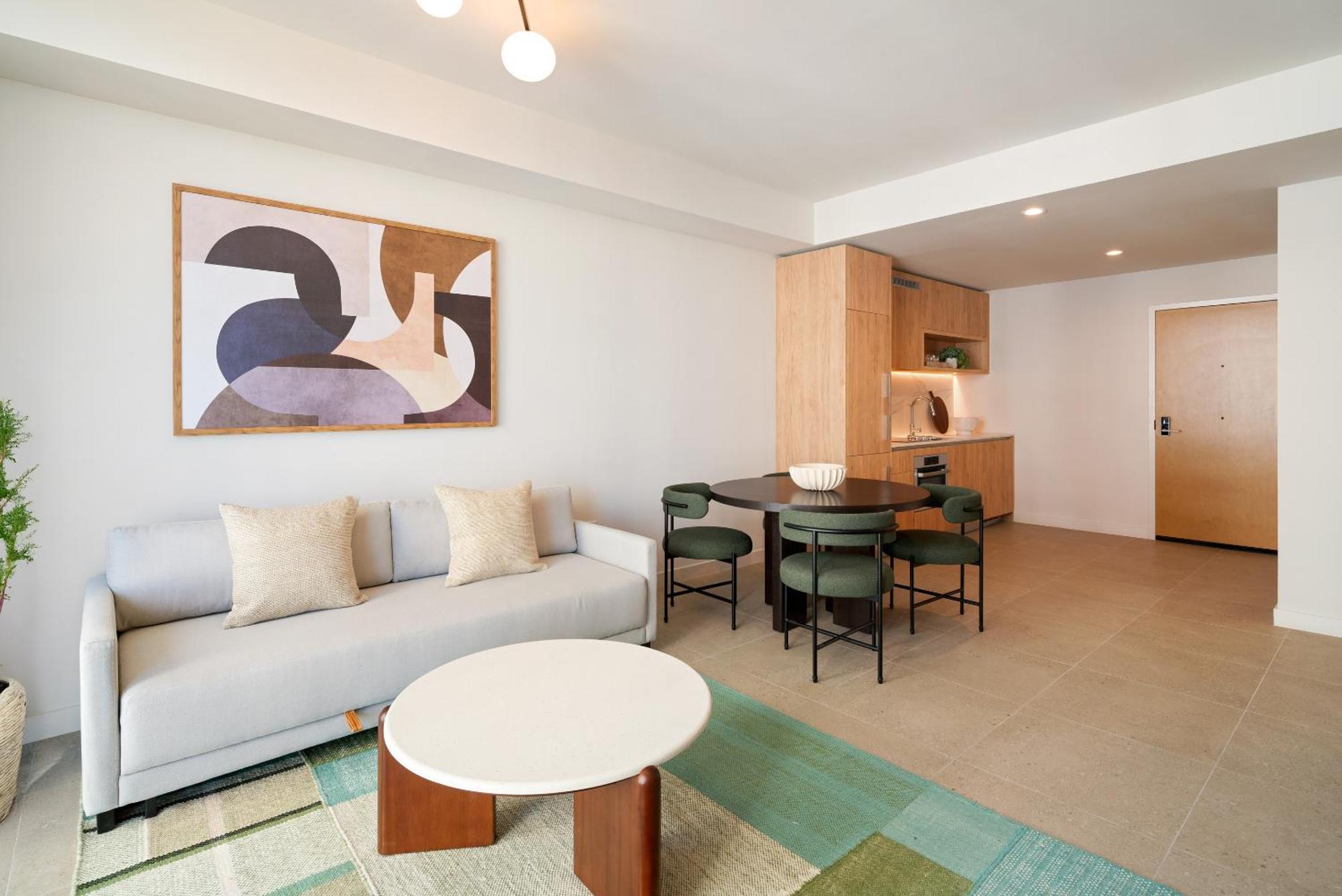 Deluxe One Bedroom King Suite