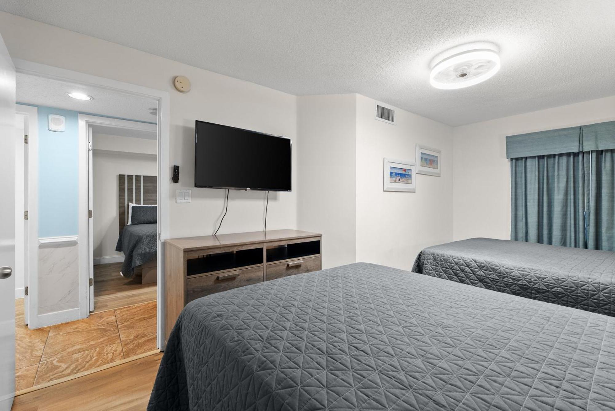 Three-Bedroom Apartment Oceanfront