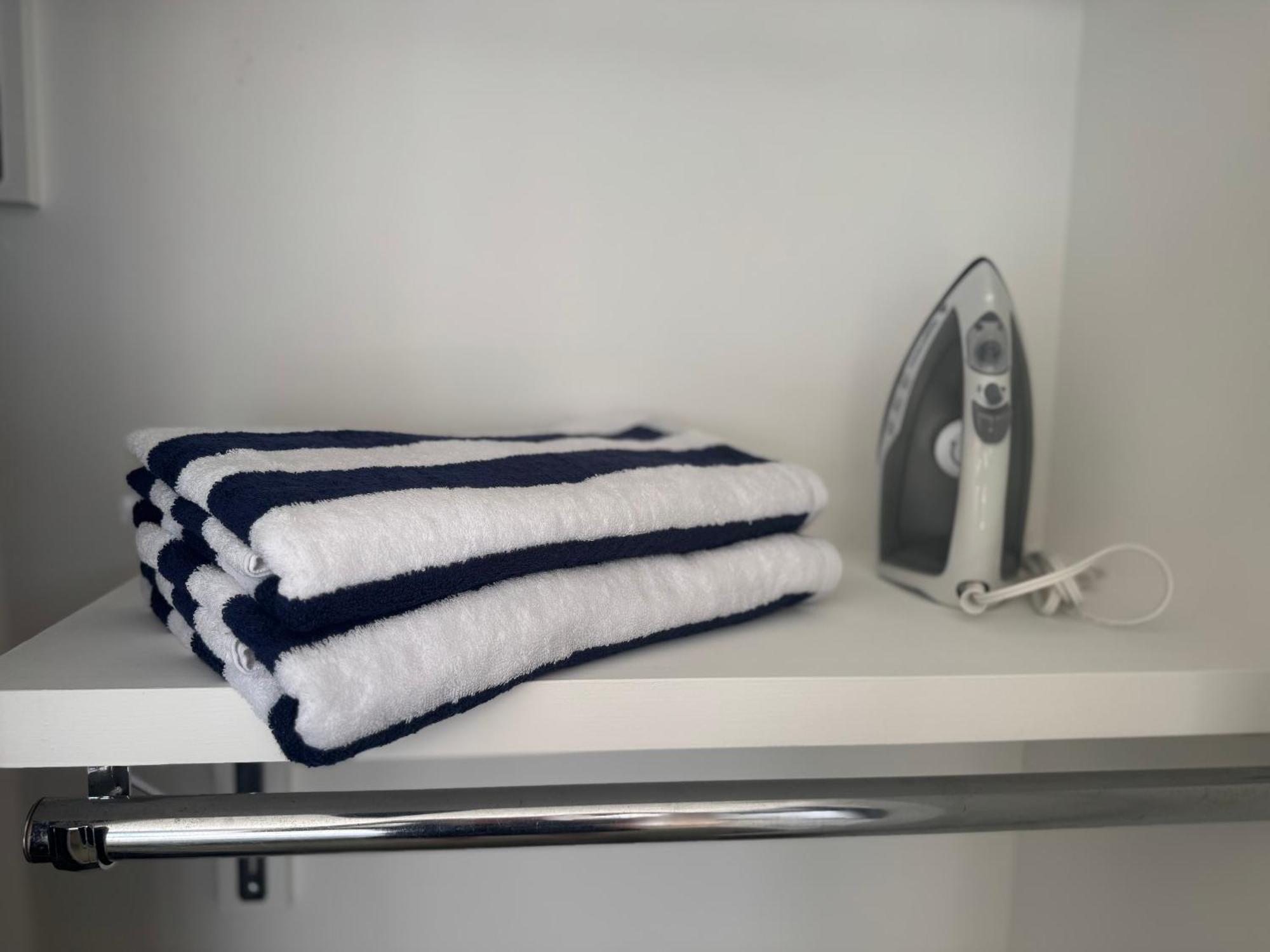 Deluxe One-Bedroom Apartment Ocean View