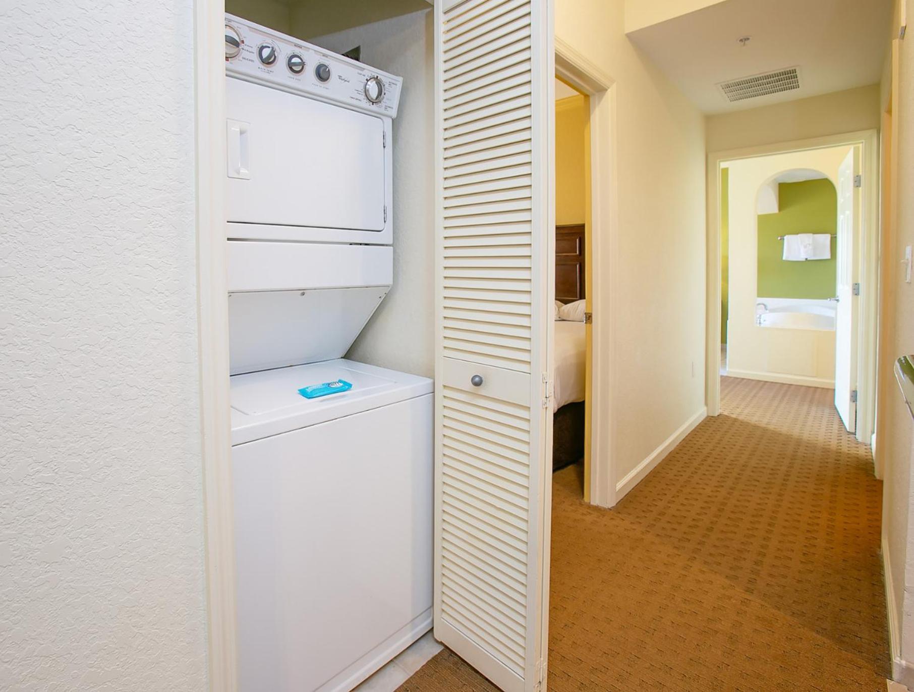 Four-bedroom Four Bath Deluxe Family Suite