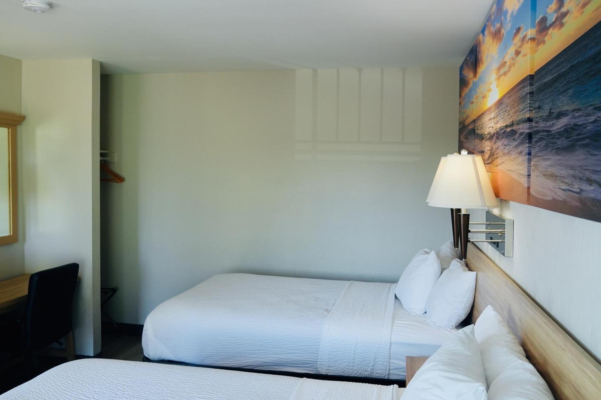 Double Room Two Double Beds Non-Smoking