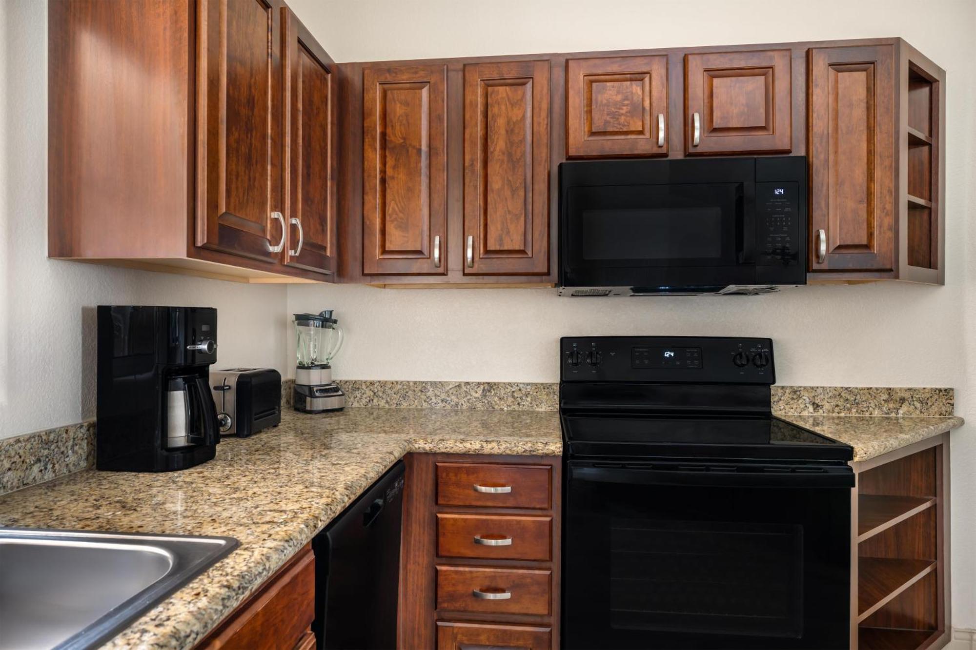 2 BEDROOM 1 KING 1 QUEEN SUITE SOFABED