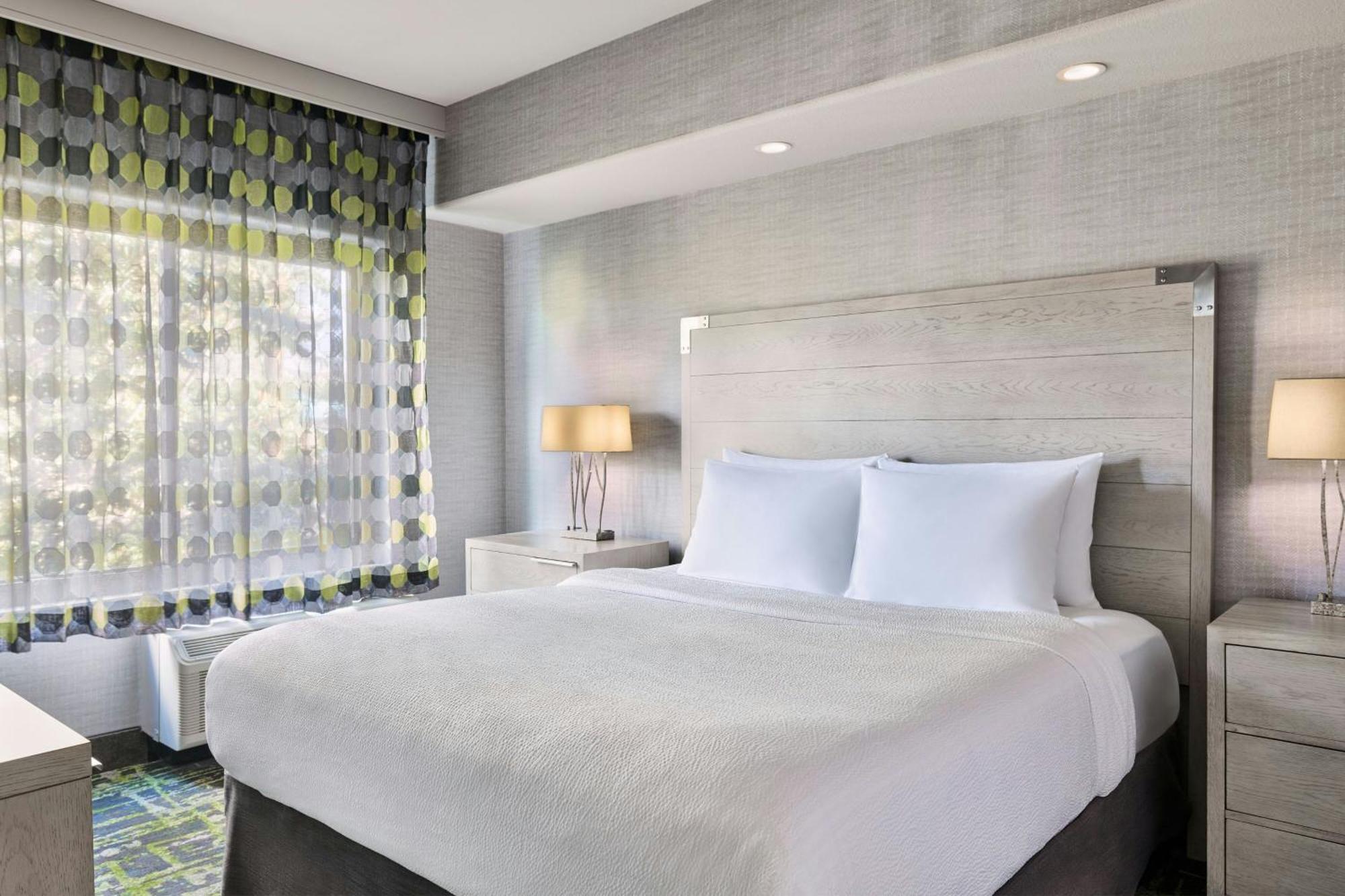 One-Bedroom King Suite Sofa Bed