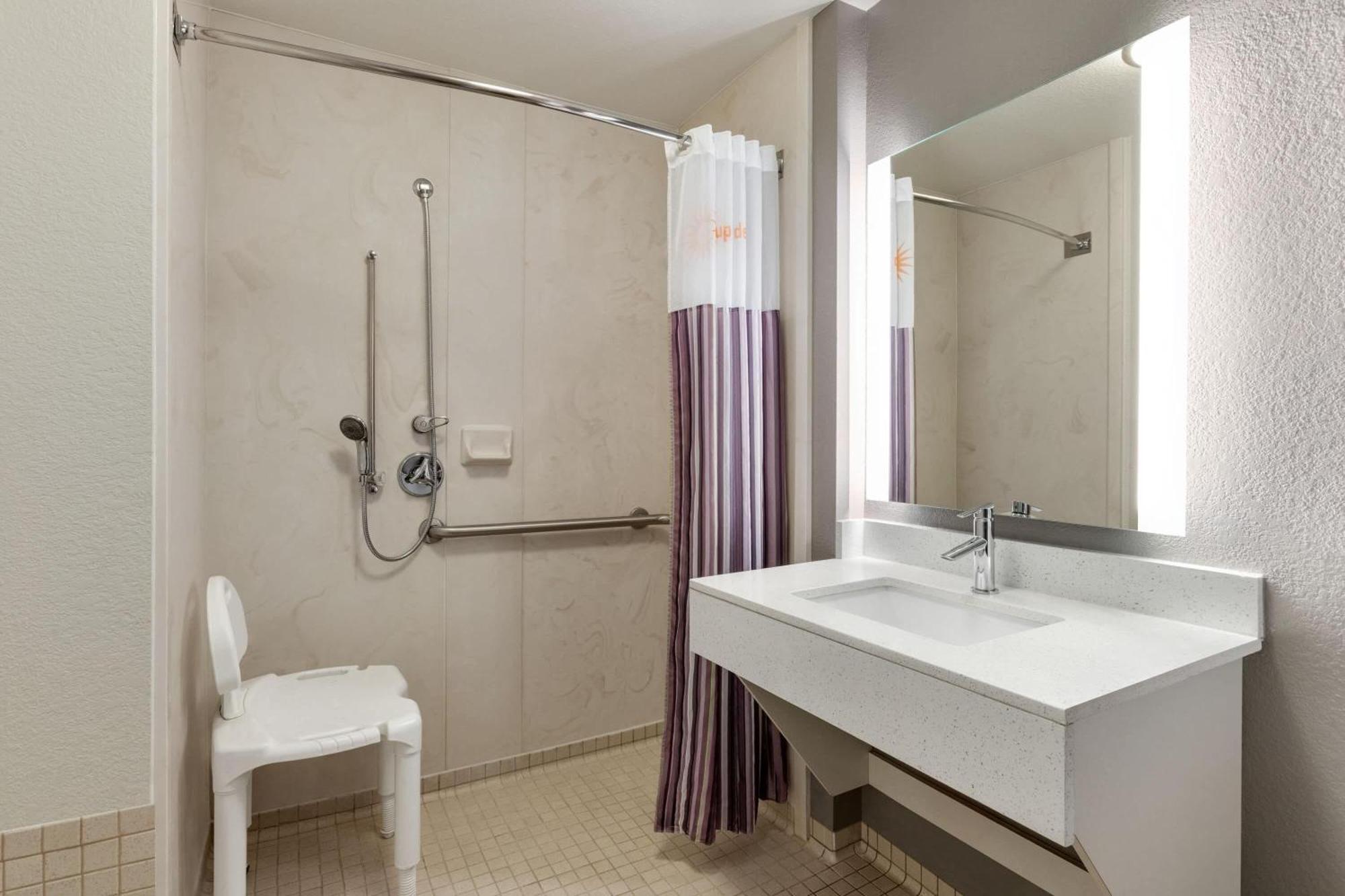 Double Room Two Double Beds Mobility or Hearing Accessible Non-Smoking