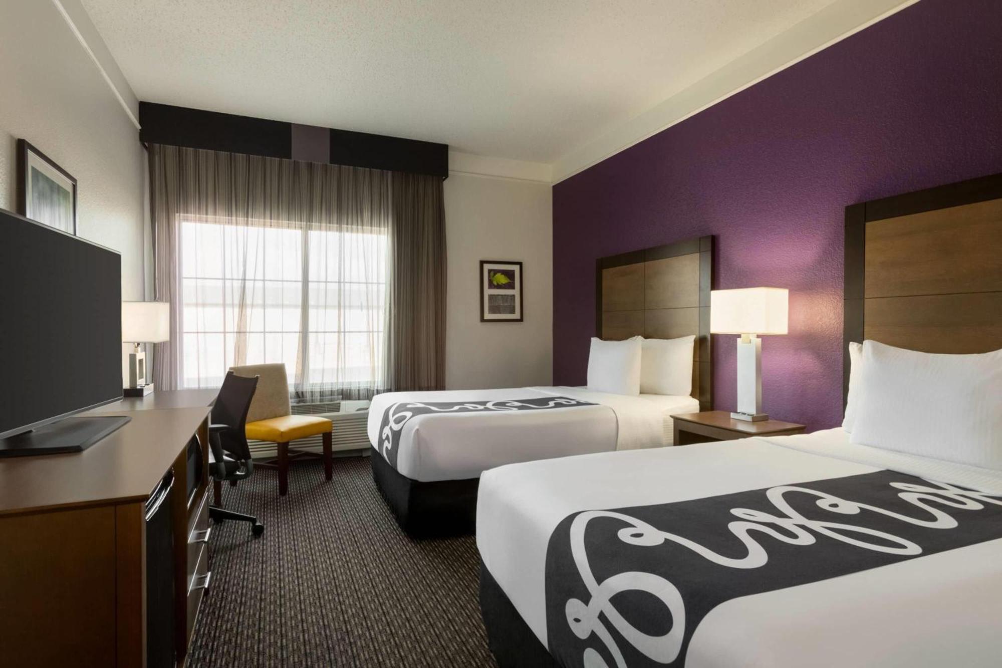 Double Room Two Double Beds Mobility or Hearing Accessible Non-Smoking