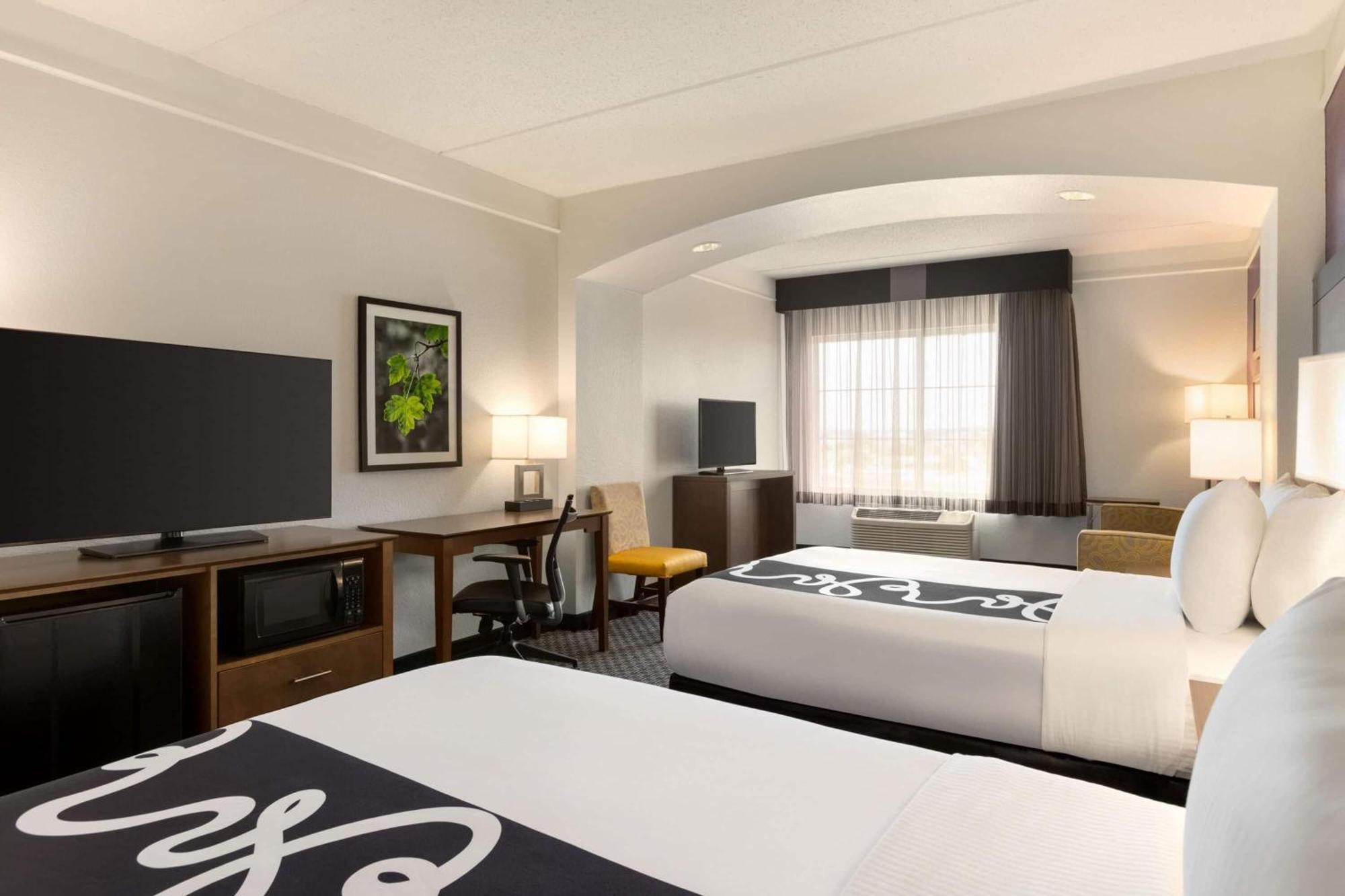 Double Room Two Double Beds Non-Smoking