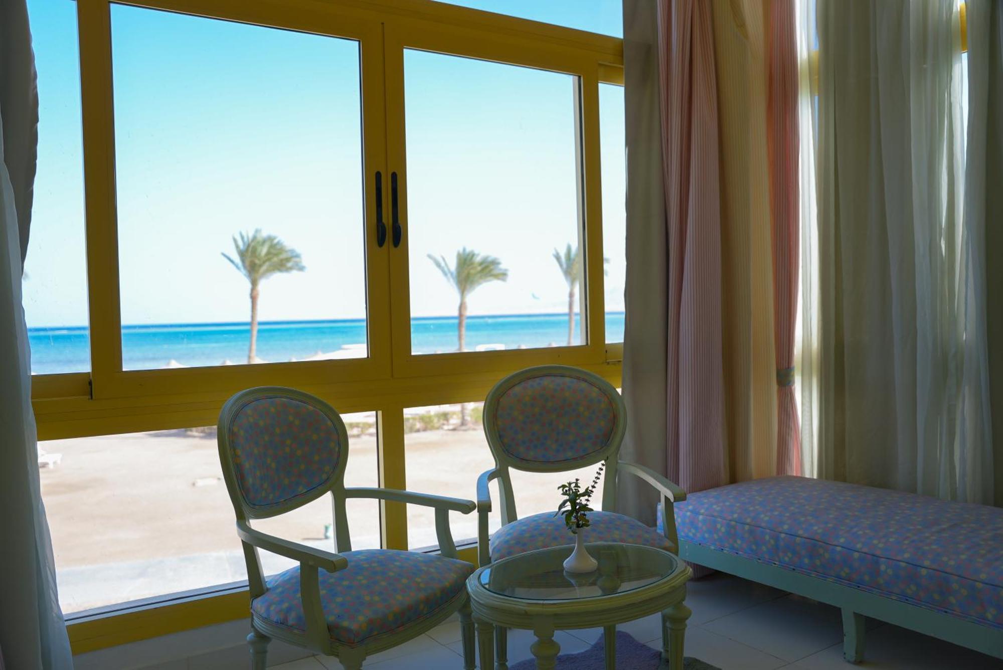 Apartament typu Junior Suite z widokiem na morze