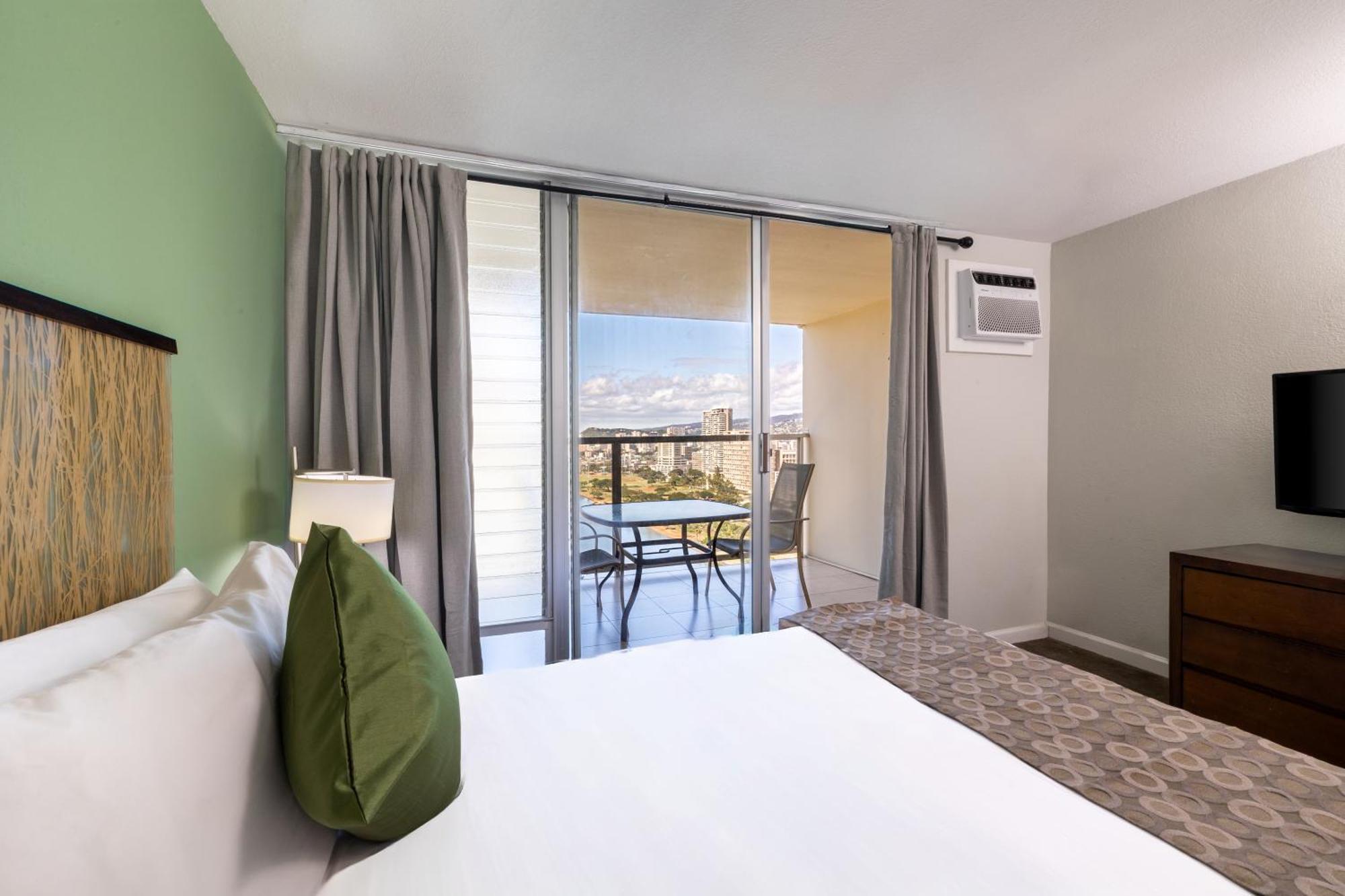One Bedroom Suite City View
