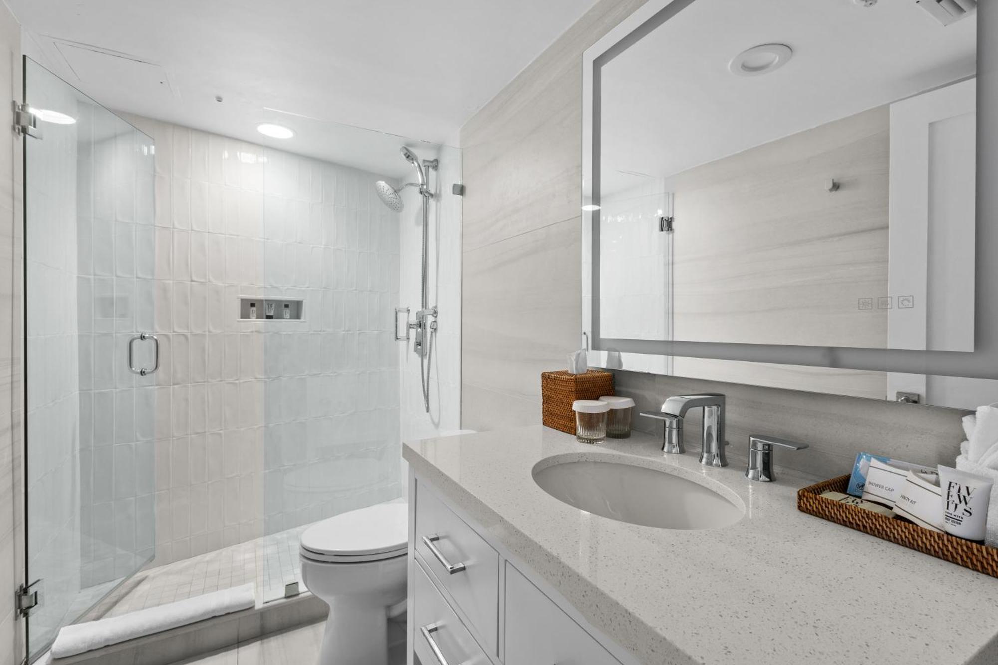 BENTLEY PENTHOUSE OCEAN VIEW