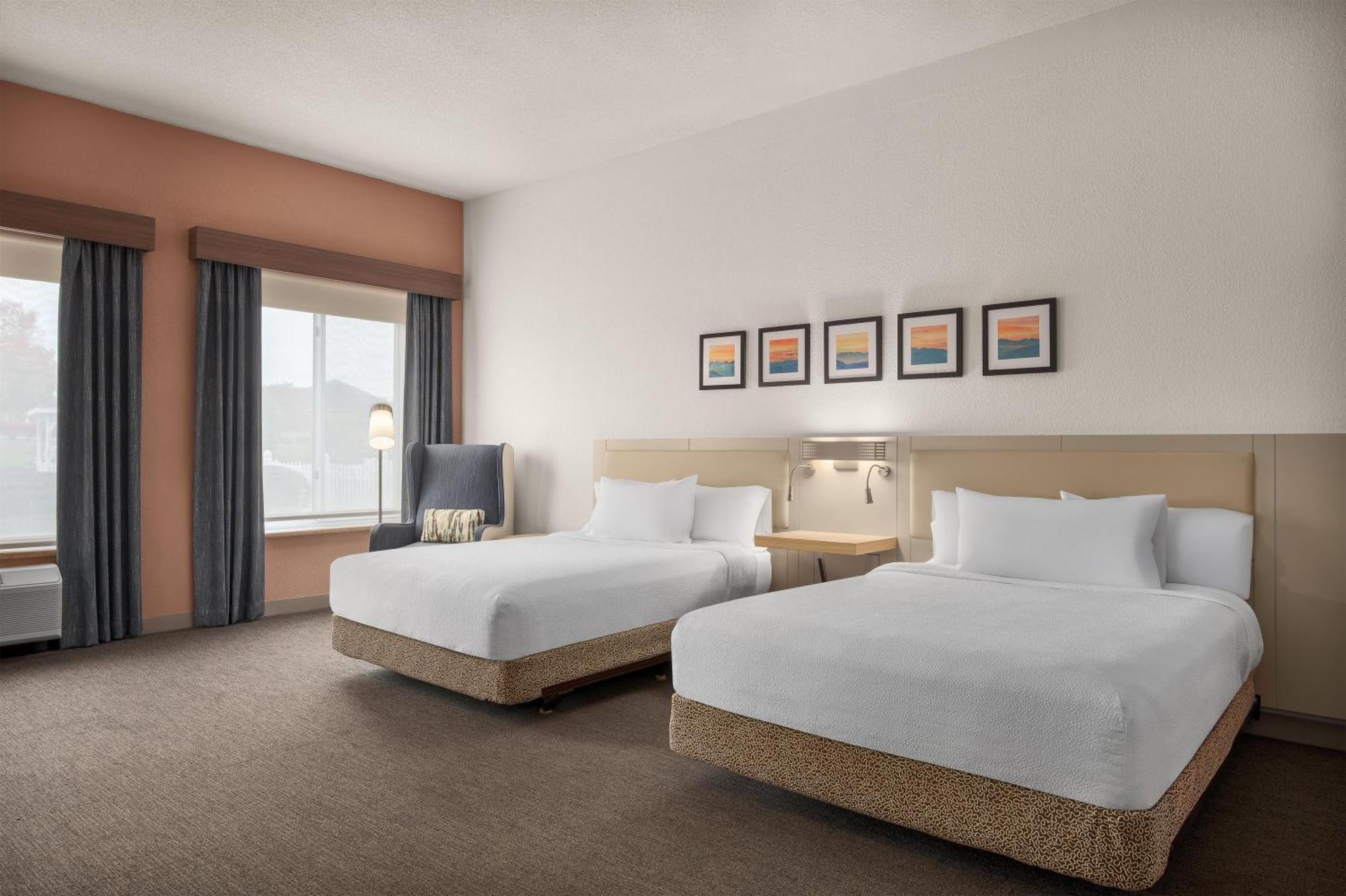 Junior Suite Two Queen Beds