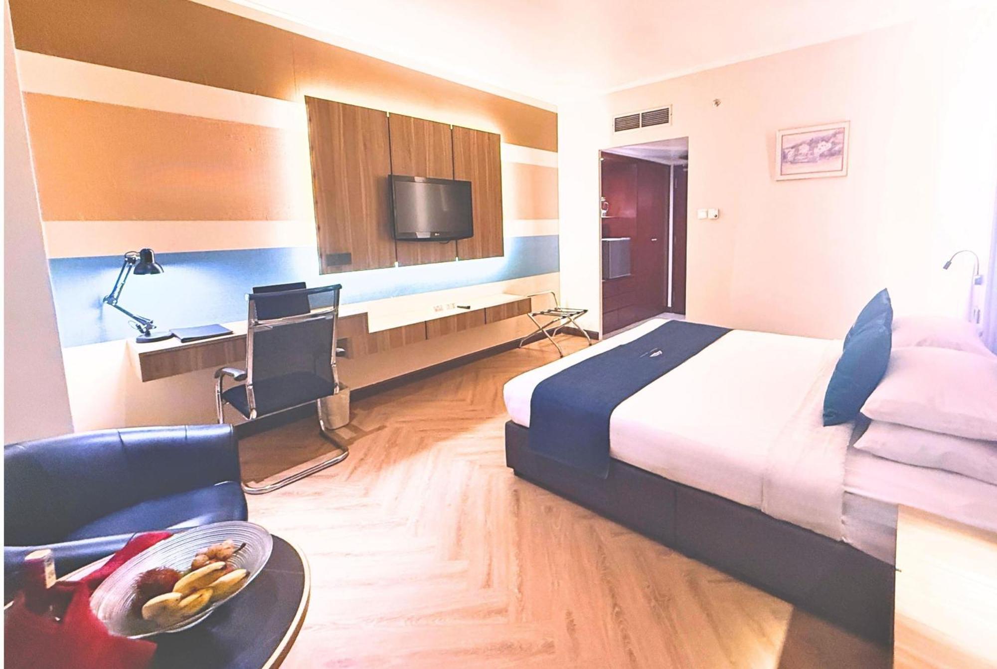 King Room Non-Smoking