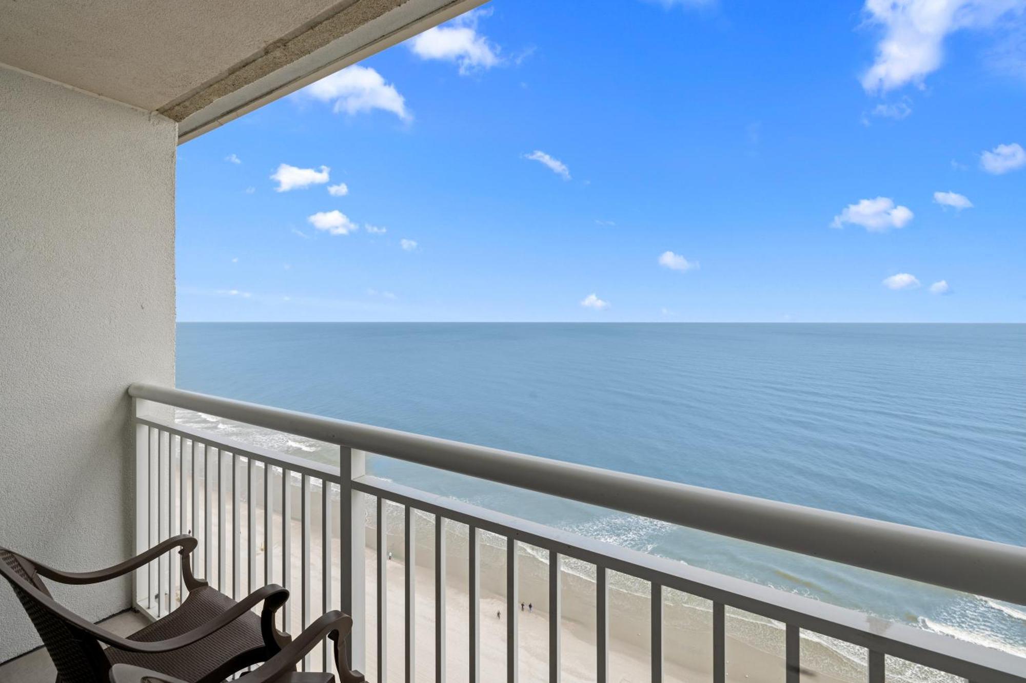 Oceanfront One Bedroom King Suite
