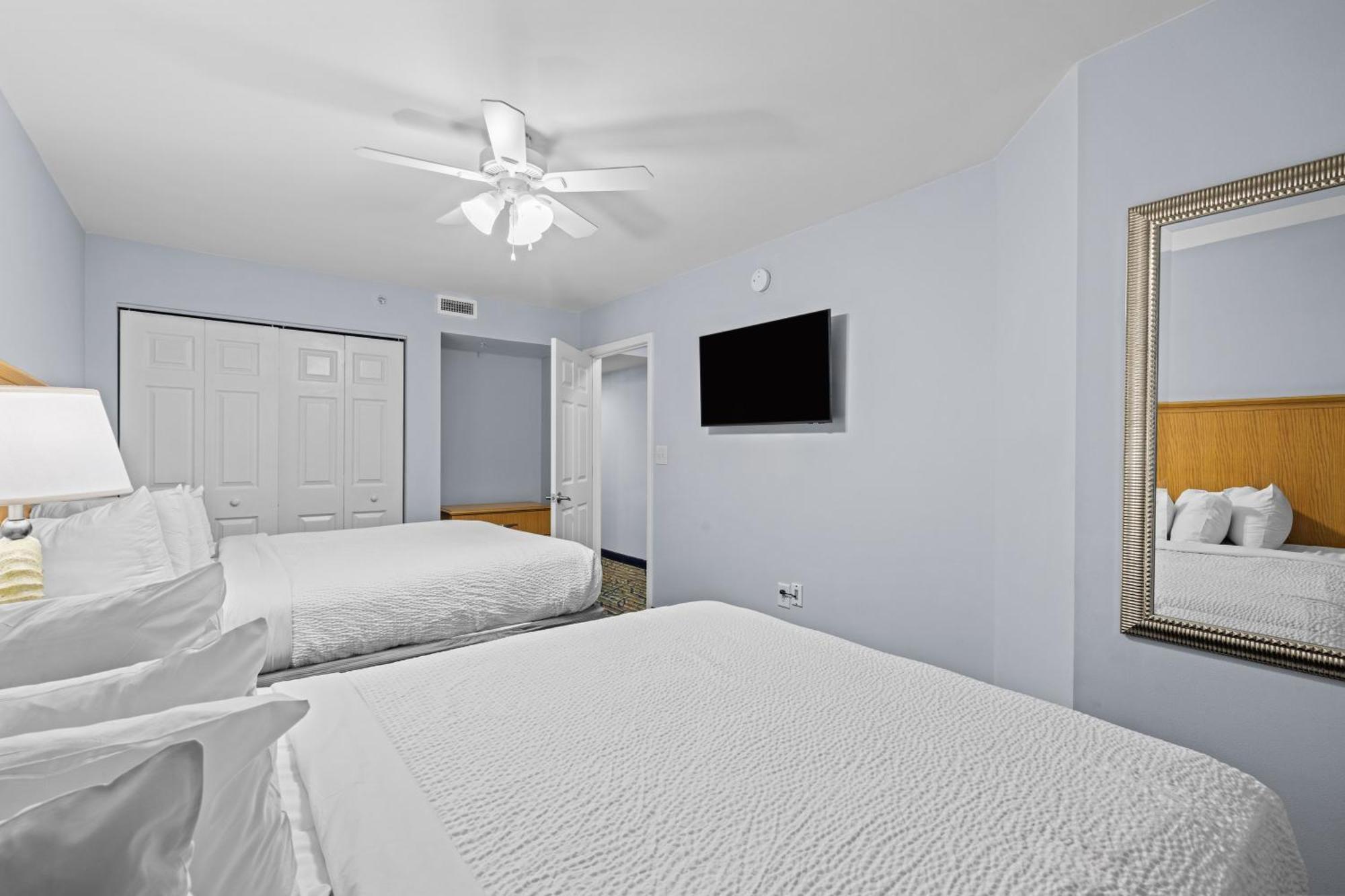Oceanfront Deluxe Two Bedroom Condo