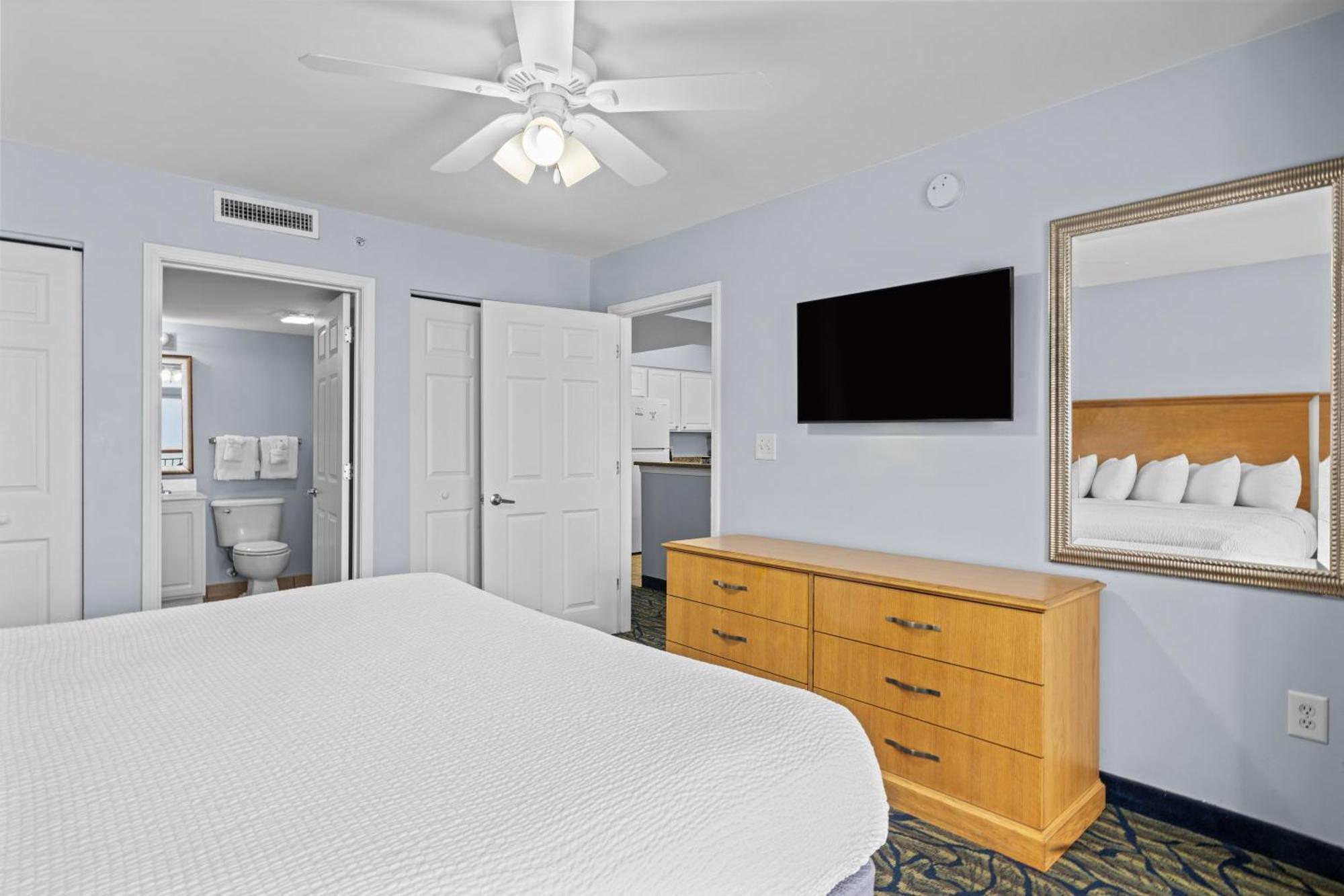 Oceanfront Deluxe Two Bedroom Condo