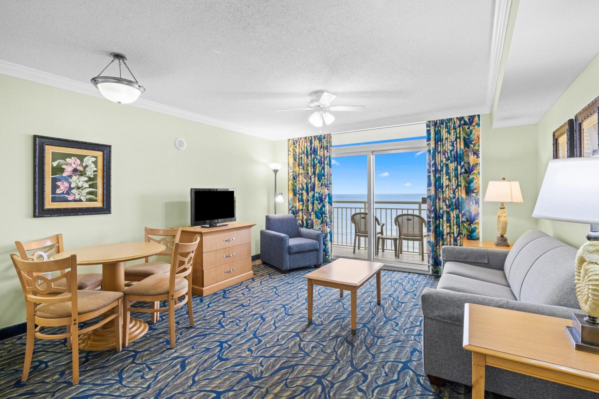 Oceanfront Deluxe One Bedroom Condo