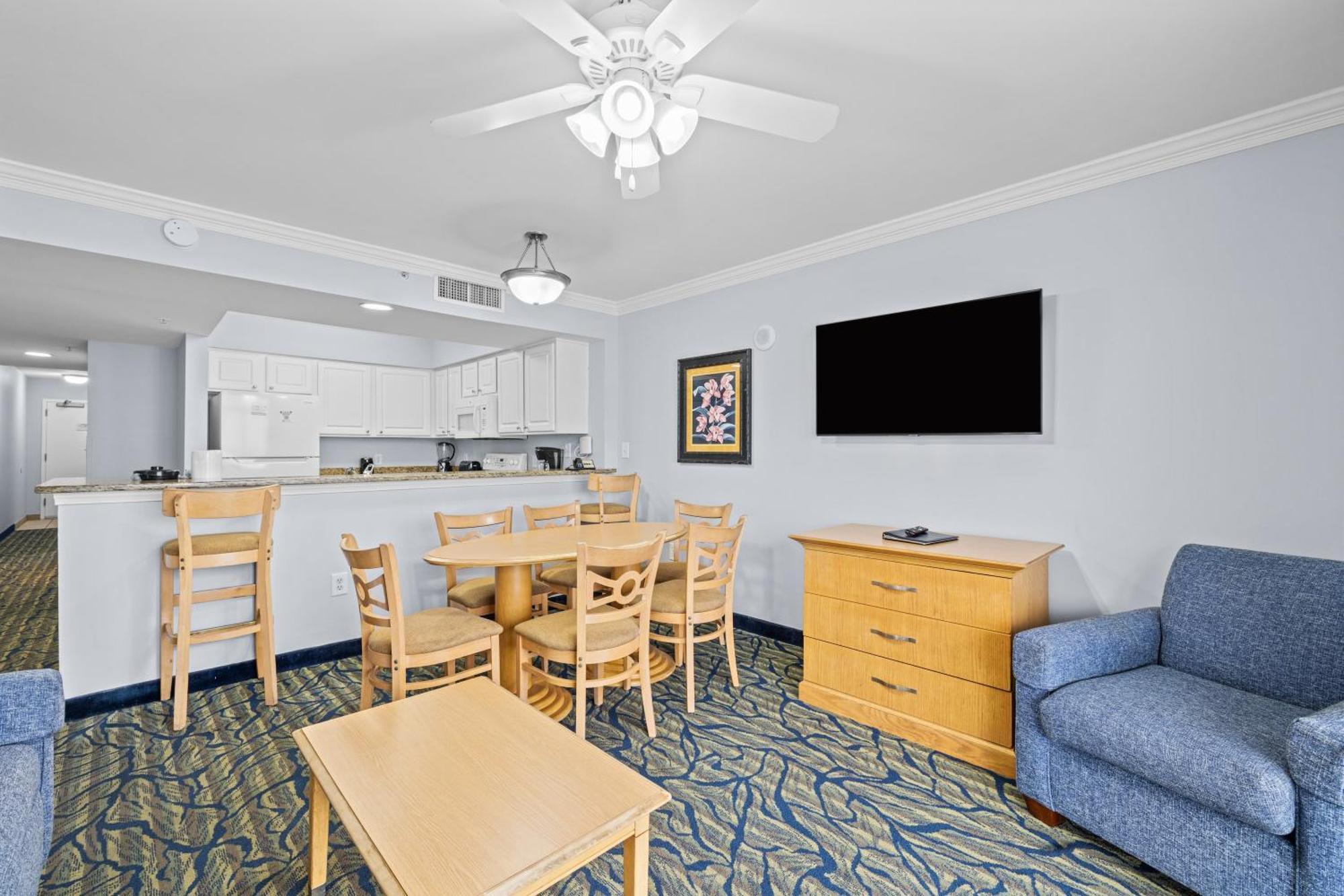 Oceanfront Deluxe Two Bedroom Condo