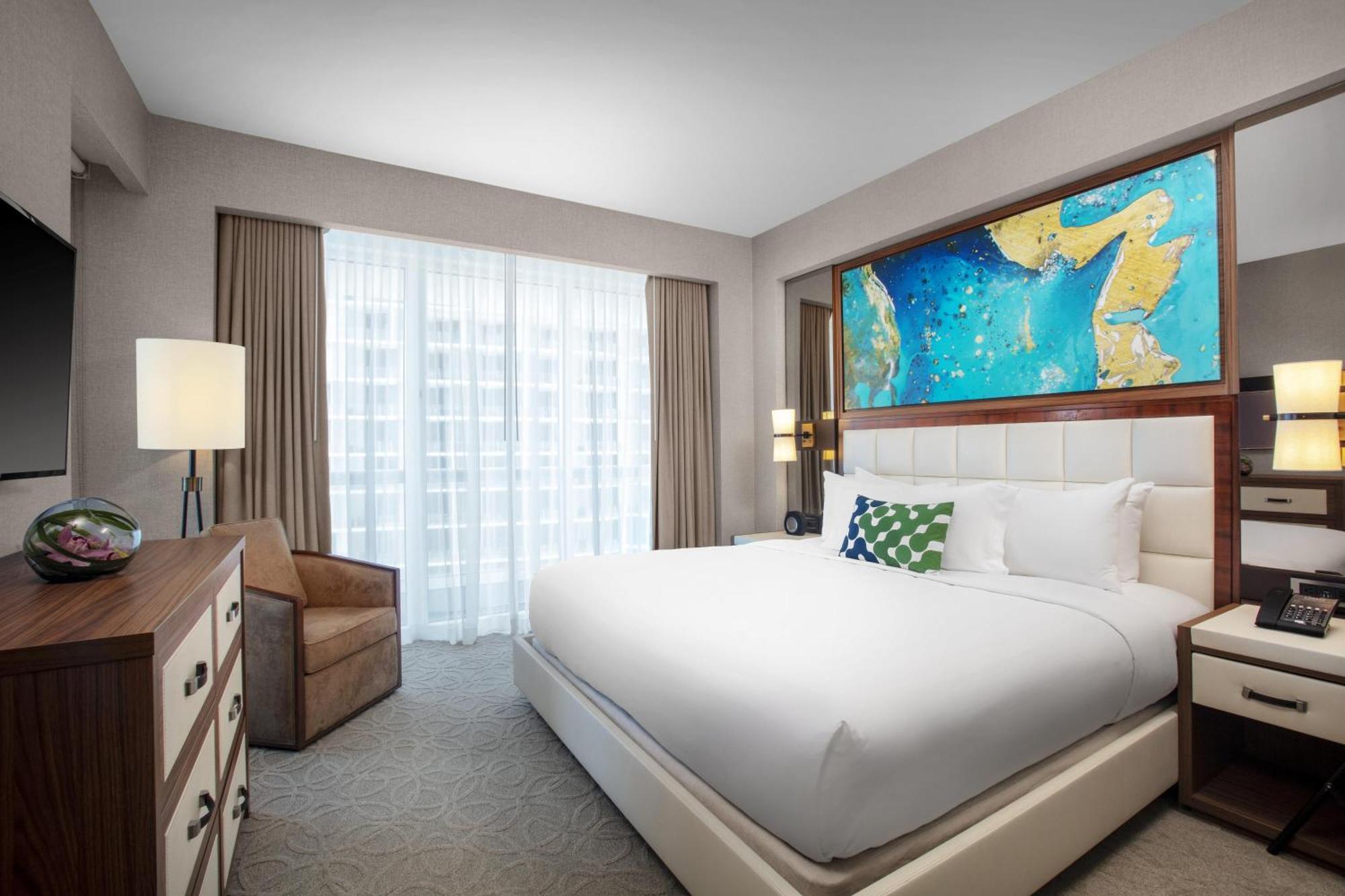 One-Bedroom Suite Limited View