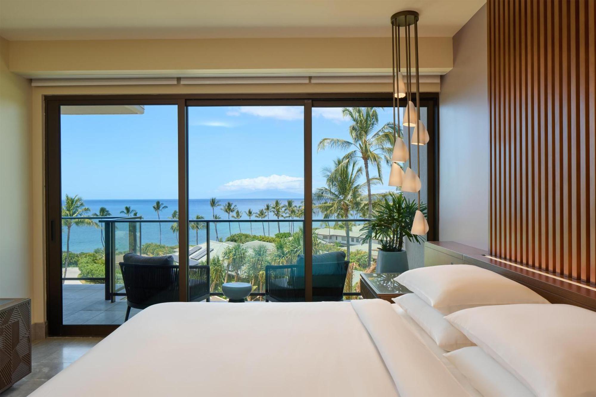 Three-Bedroom Ilikai Villa Ocean View One Queen Two King Beds