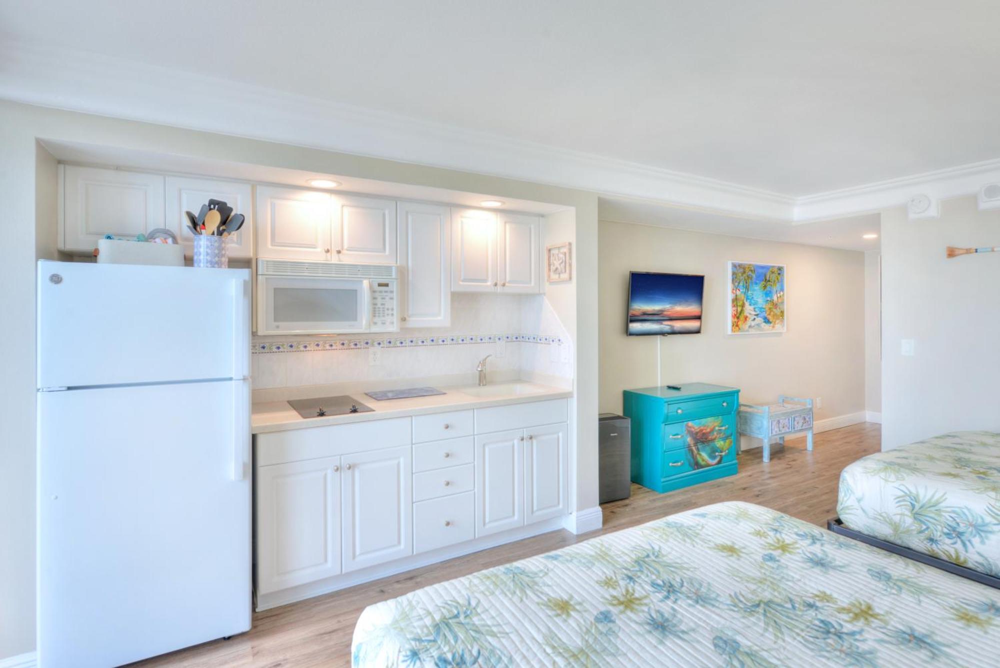 Deluxe Double Room Side Sea View