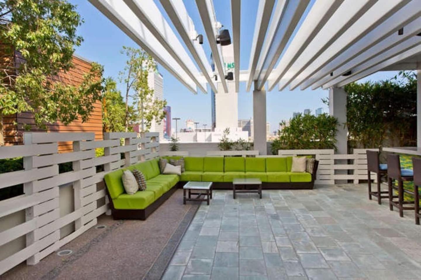 Studio Balcony
