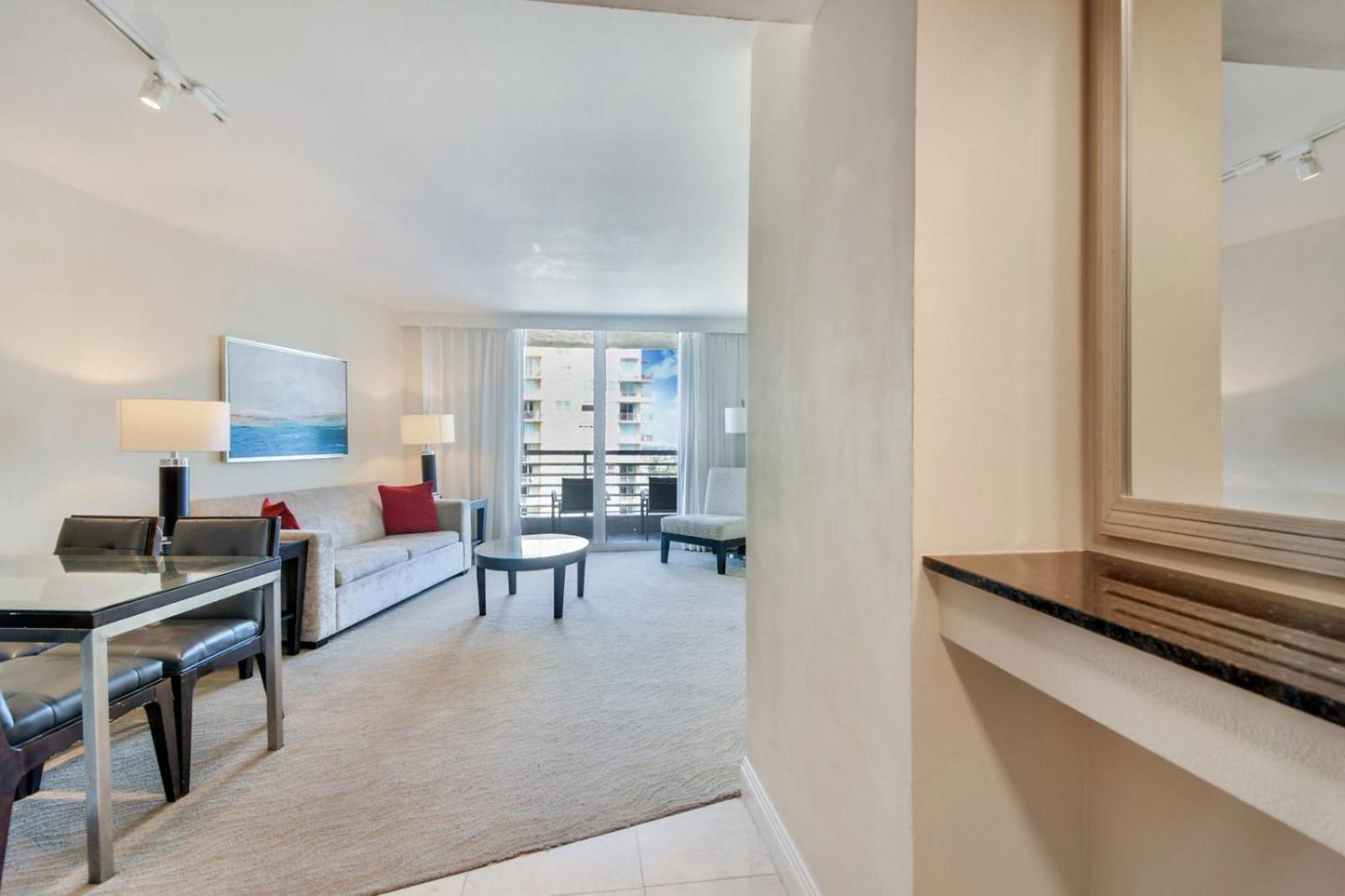 Deluxe Suite Sea View