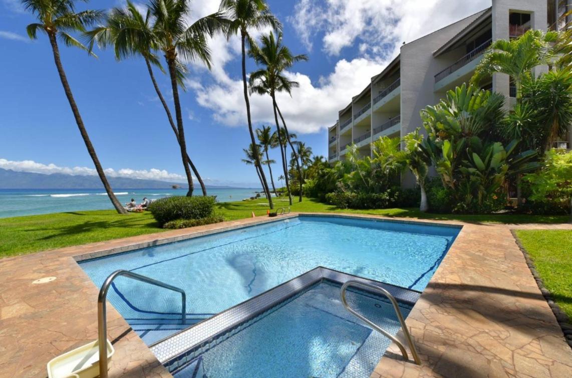 Deluxe One-Bedroom Apartment Ocean View