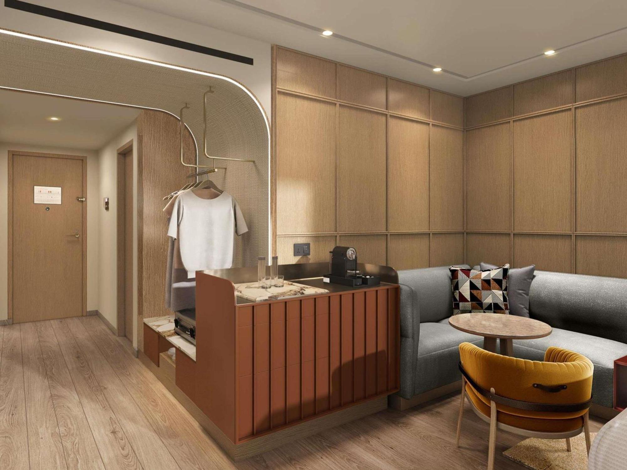 Deluxe Executive King Room City View