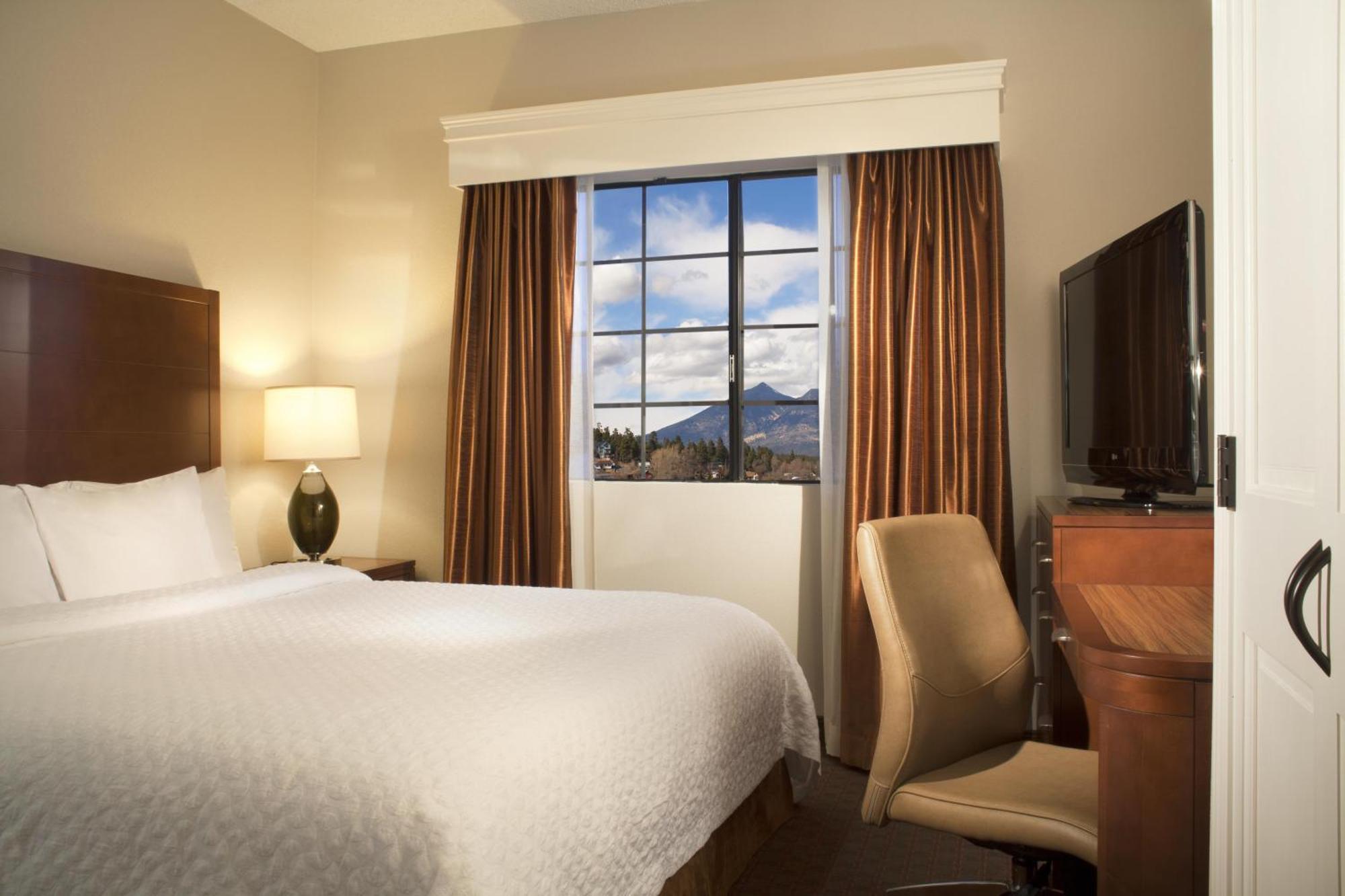 One-Bedroom King Suite