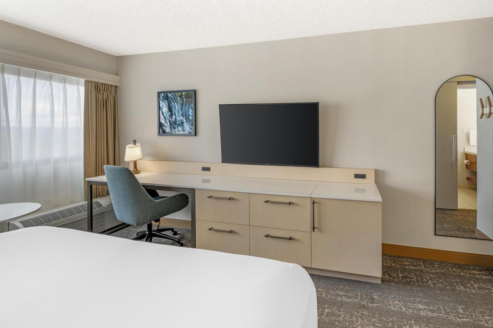 Standard King Room