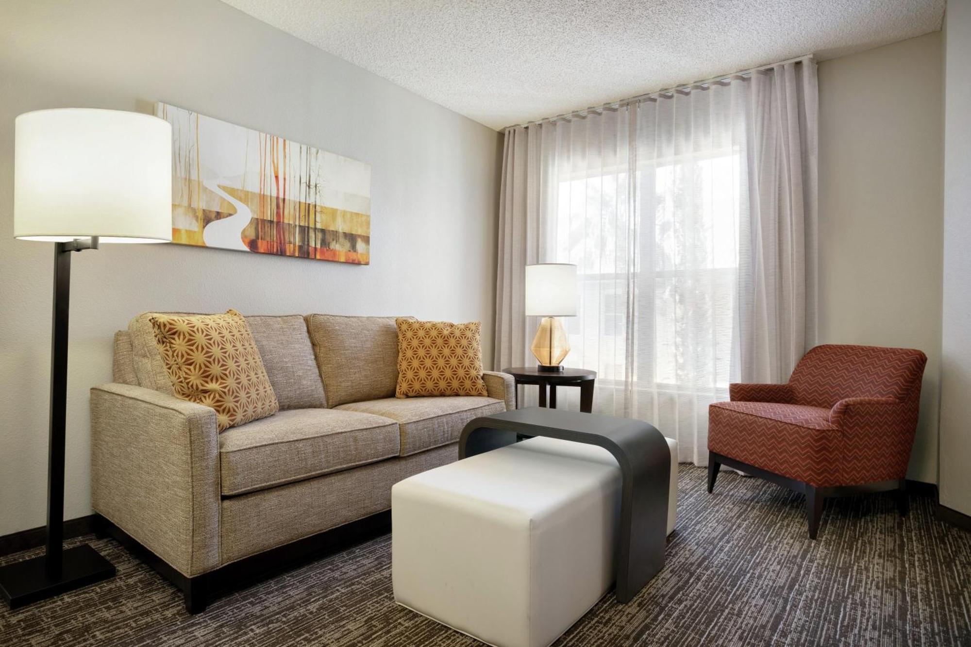 One-Bedroom King Suite Non-Smoking