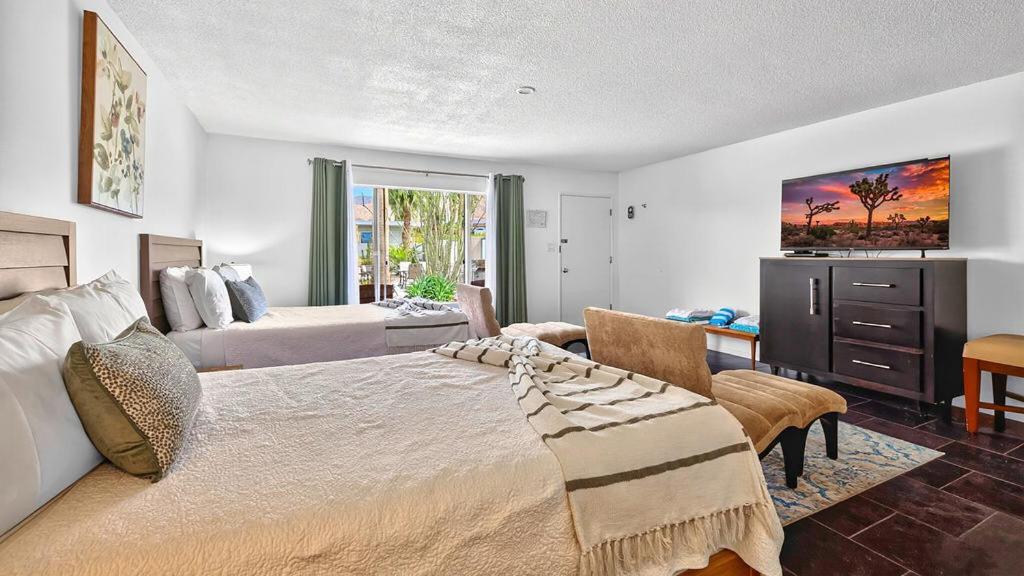 Triple Room Private Bathroom