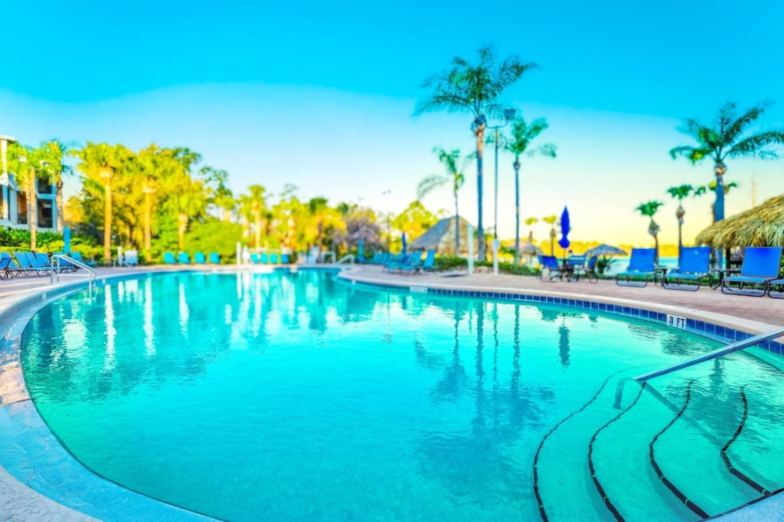 Apartment Pool View