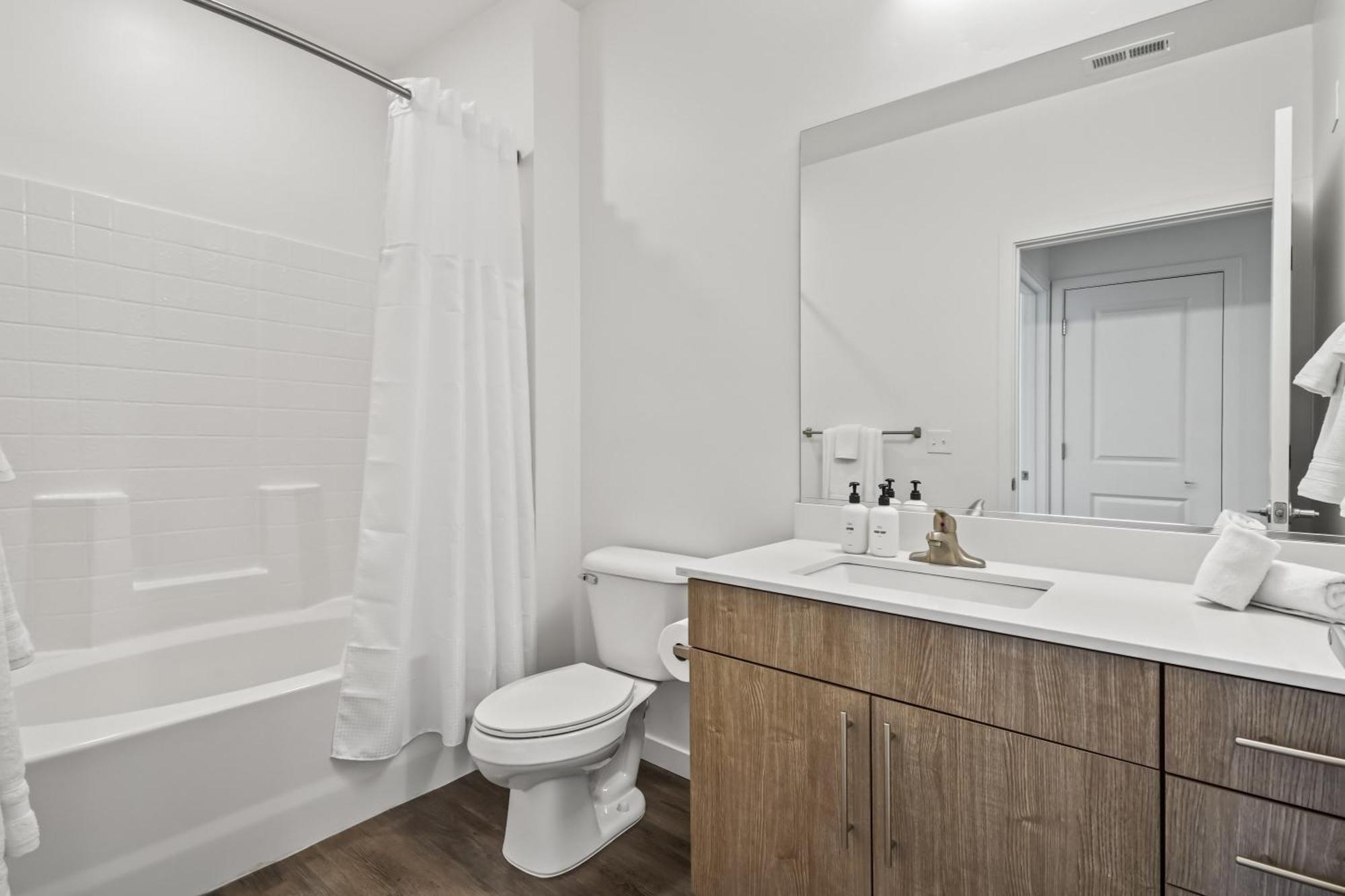 One-Bedroom Apartment Self Check Virtual Front Desk