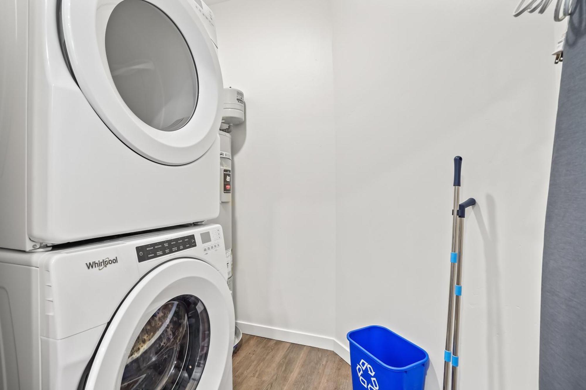 One-Bedroom Apartment Self Check Virtual Front Desk
