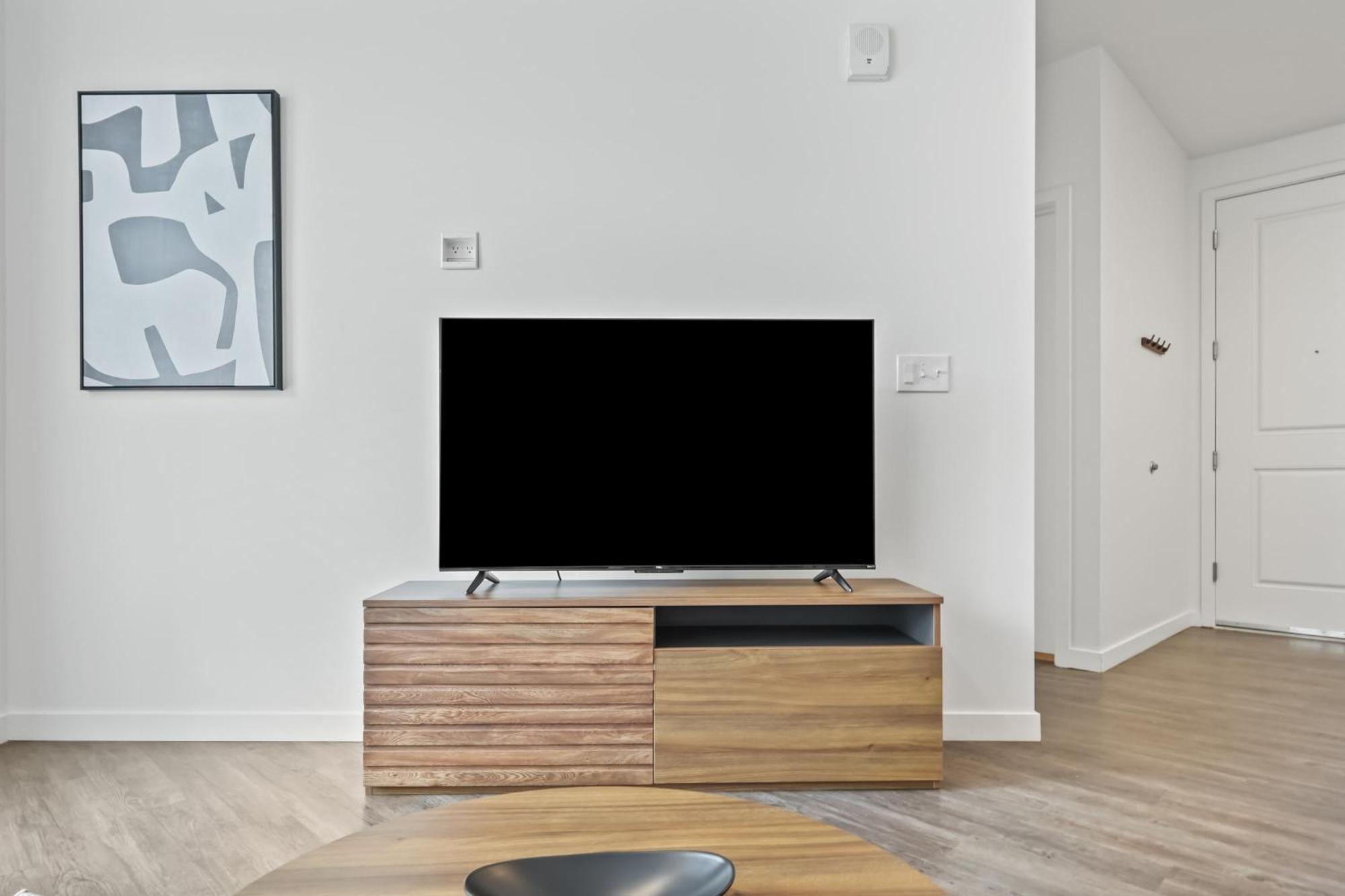 One-Bedroom Apartment Self Check Virtual Front Desk