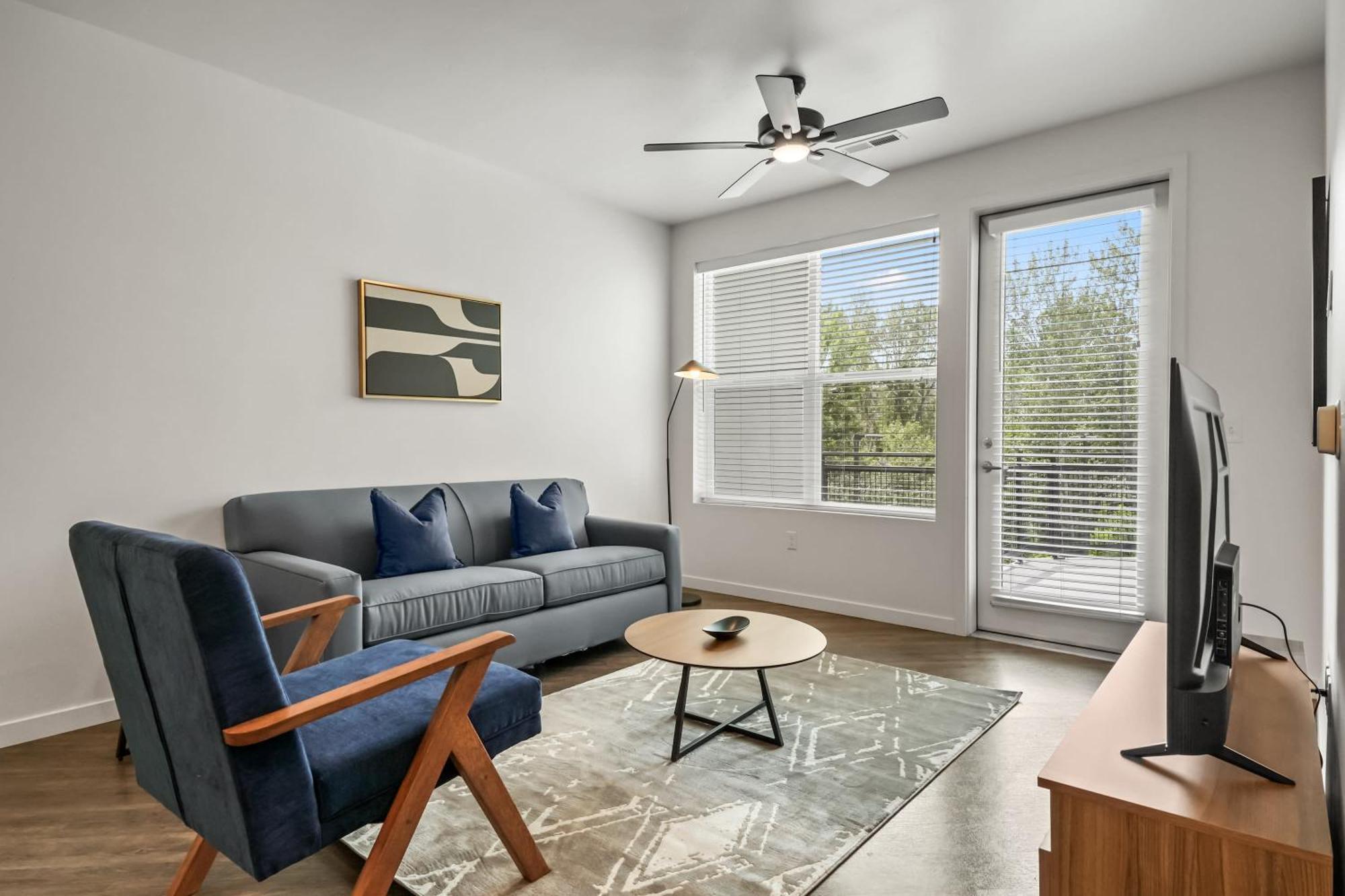One-Bedroom Apartment Self Check Virtual Front Desk
