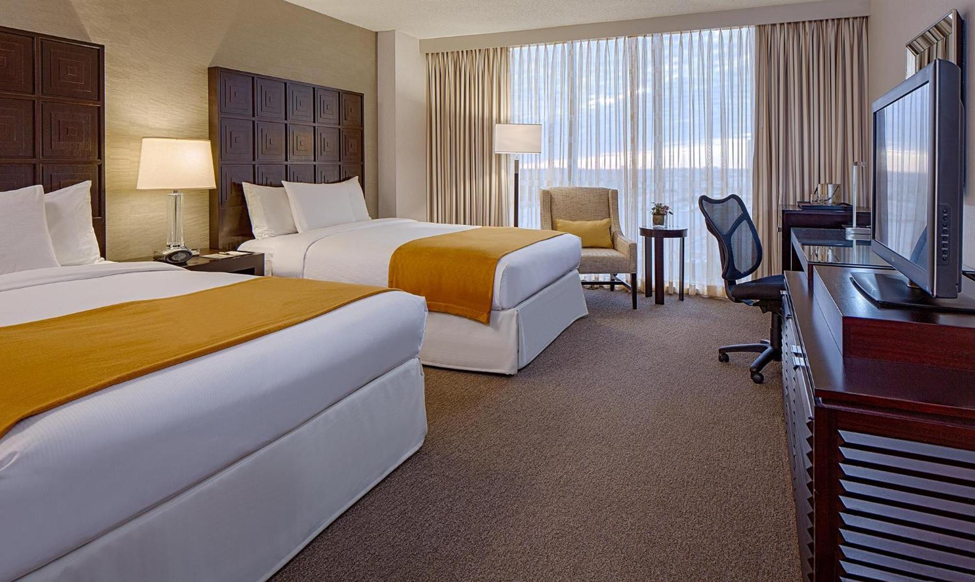 Deluxe Queen Room Two Queen Beds Non-Smoking