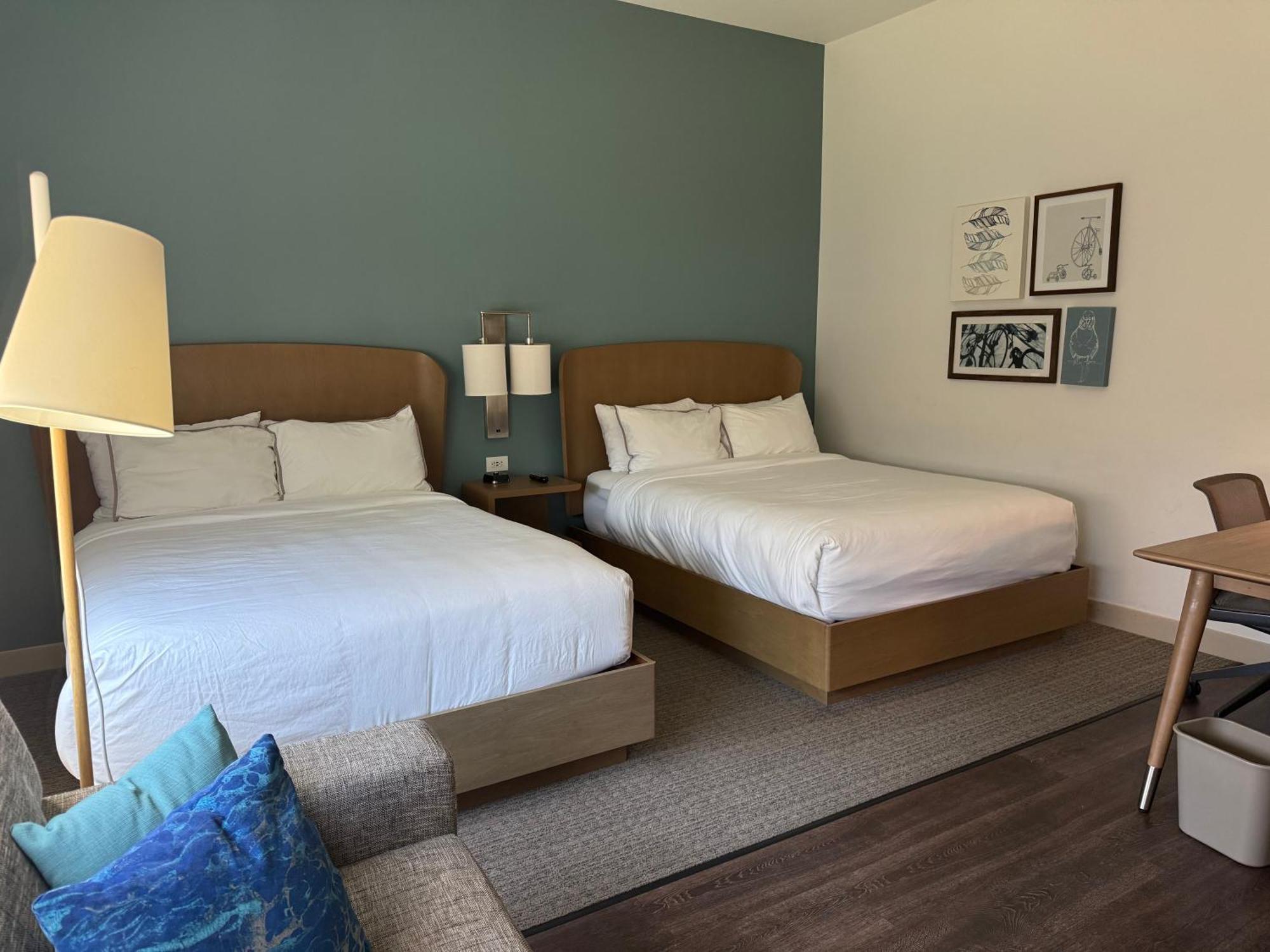 Studio Two Queen Beds