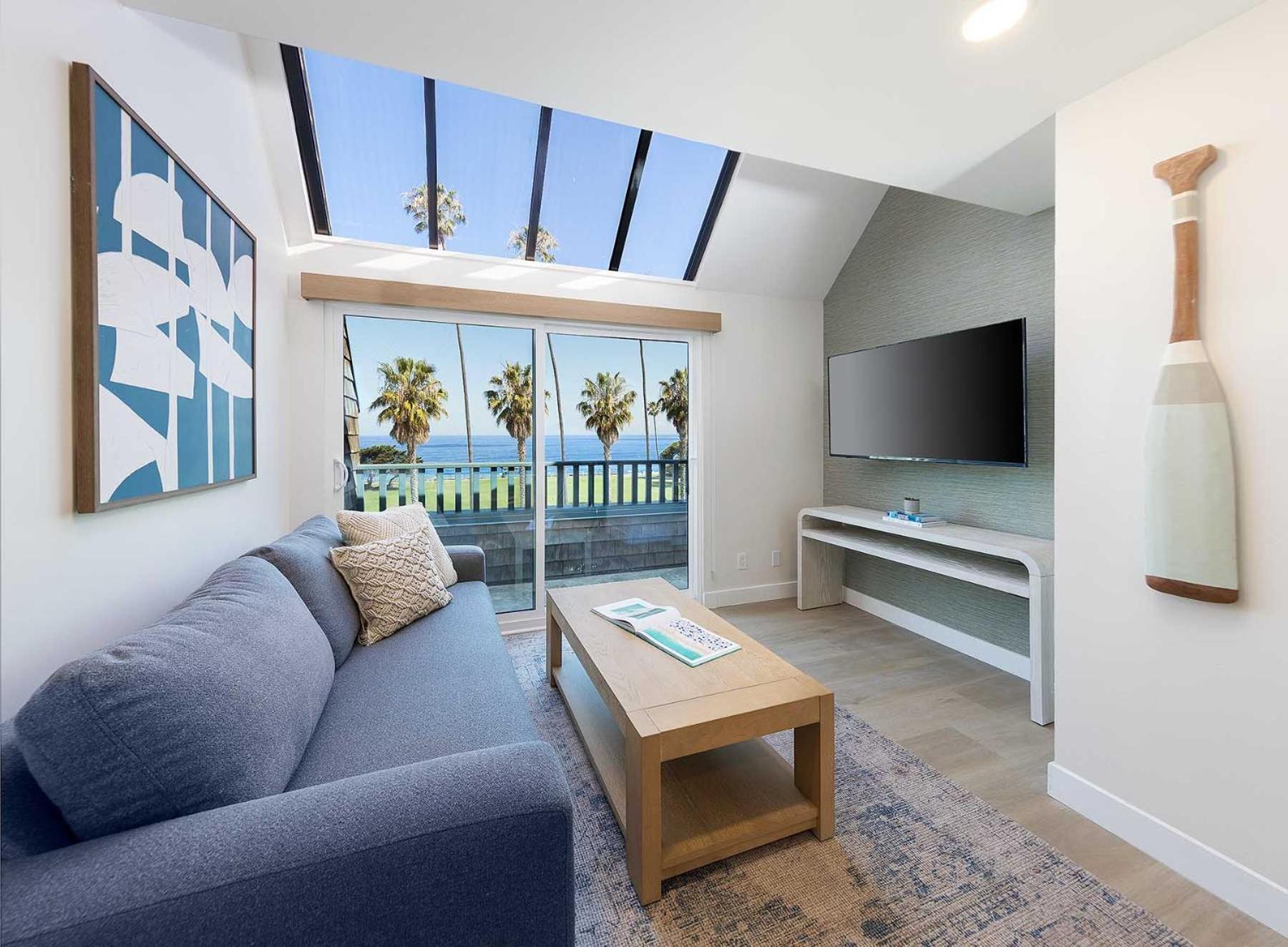 Cove Oceanview Queen Suite