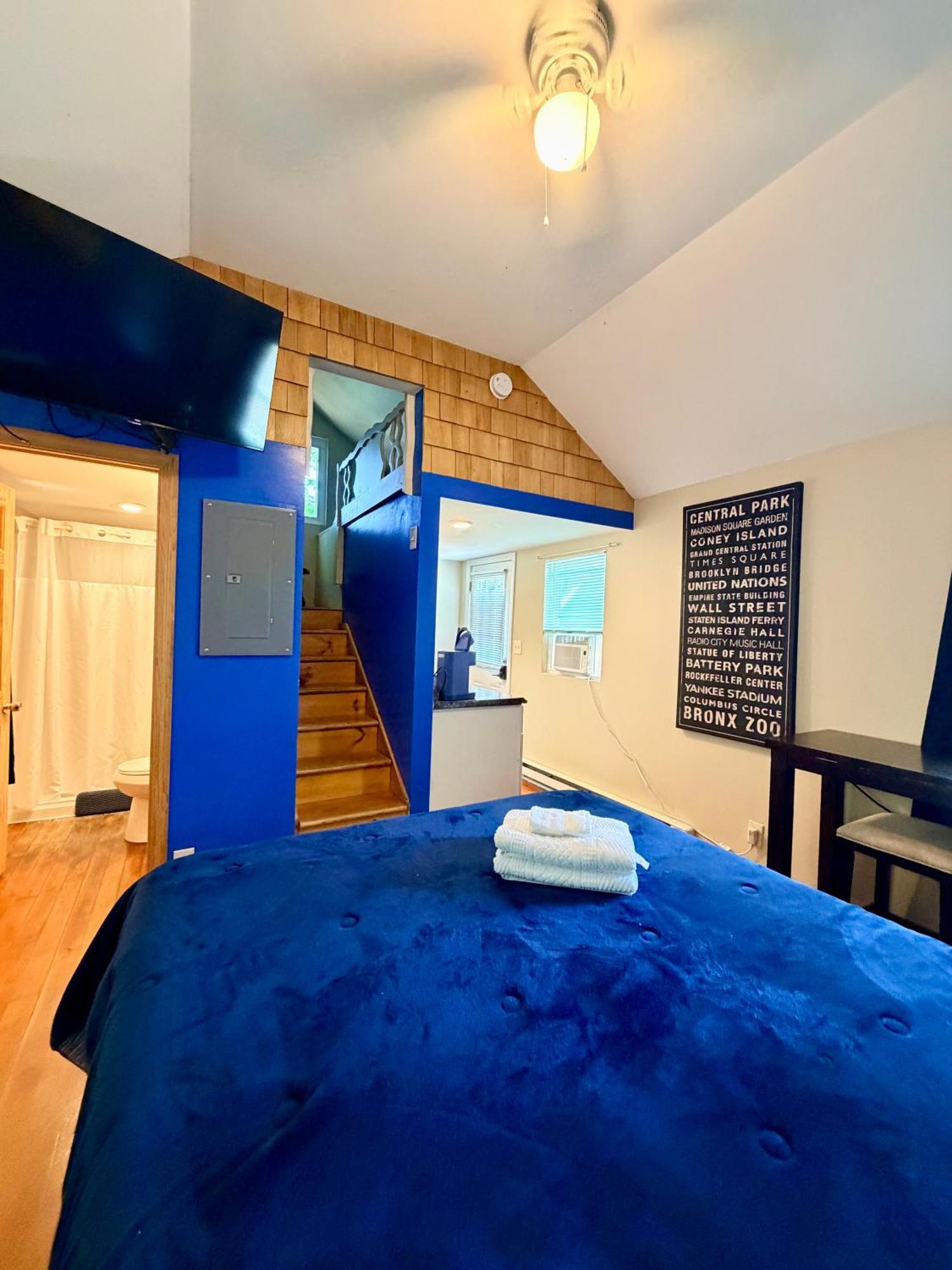 Superior Chalet Private Hot Tub