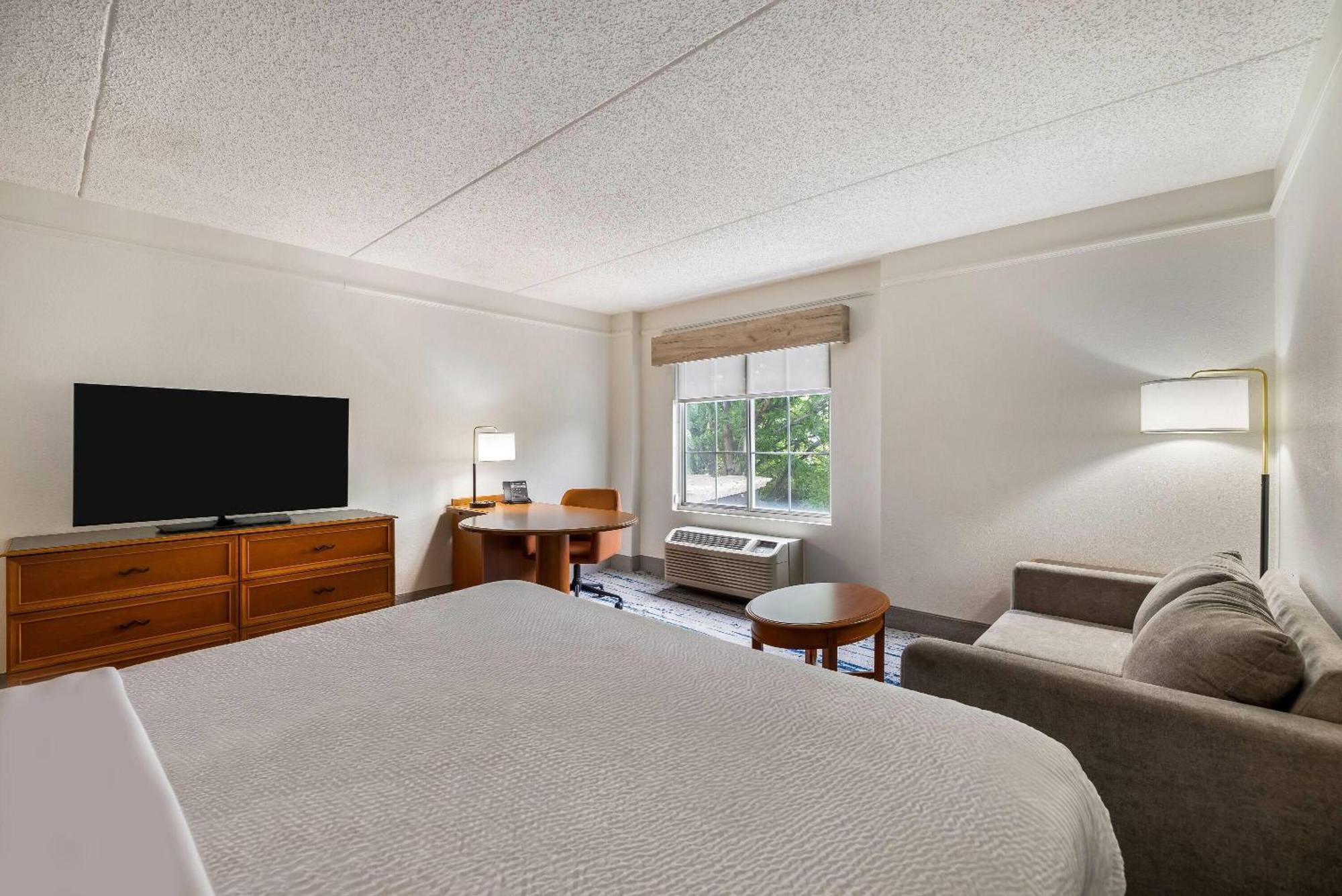 Executive King Room Non-Smoking