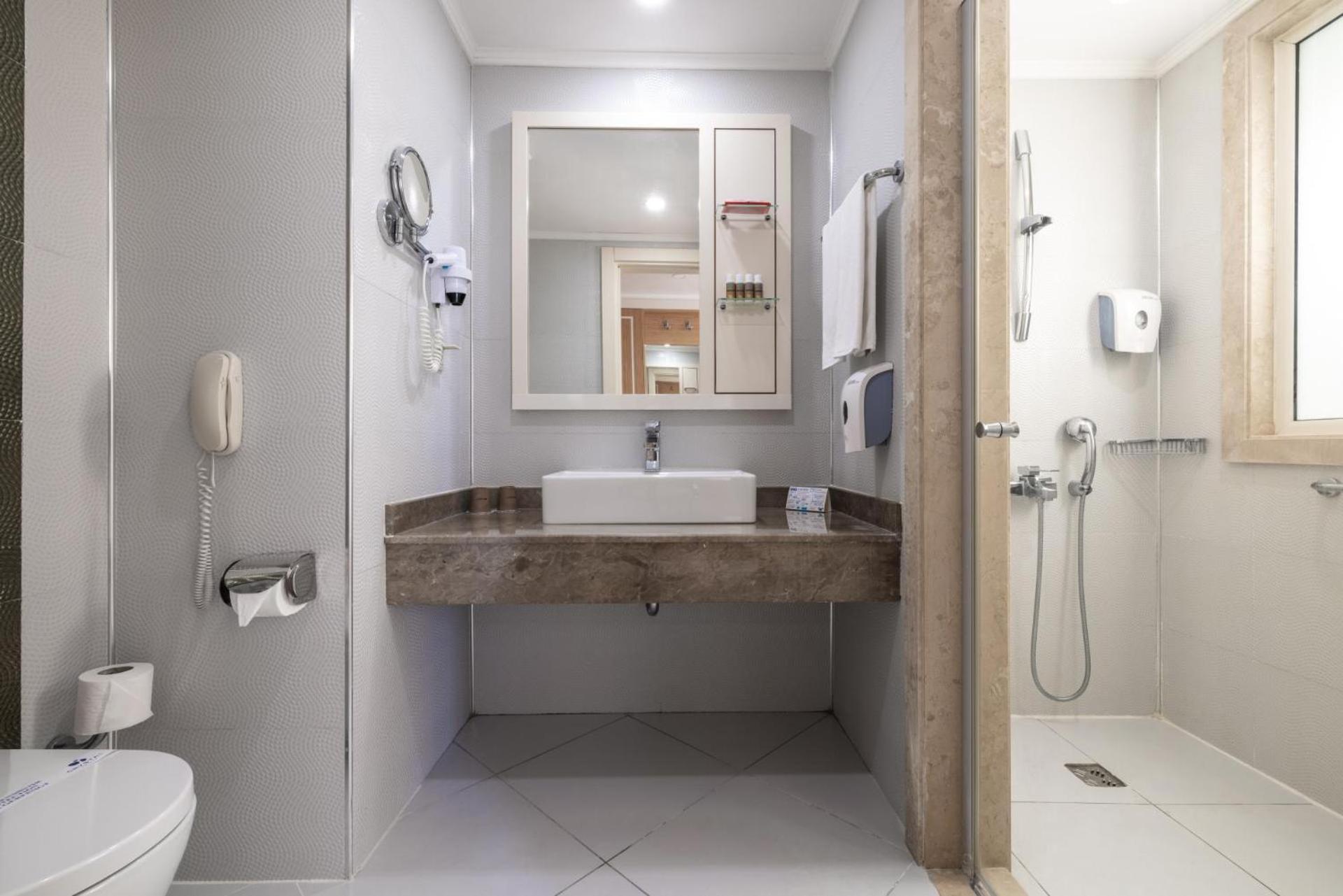 Apartament typu Suite z wanną z hydromasażem