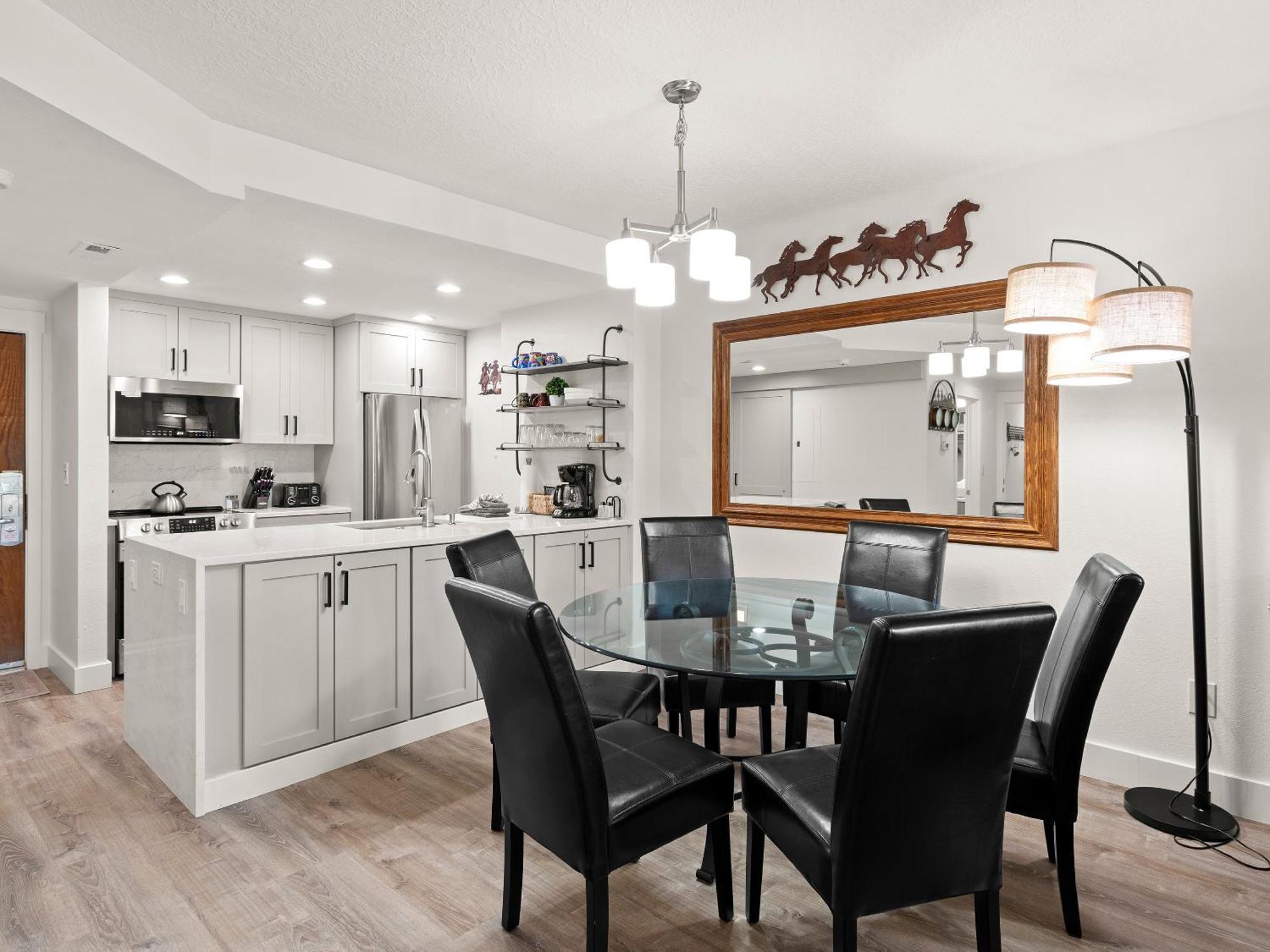1 Bedroom Condominium