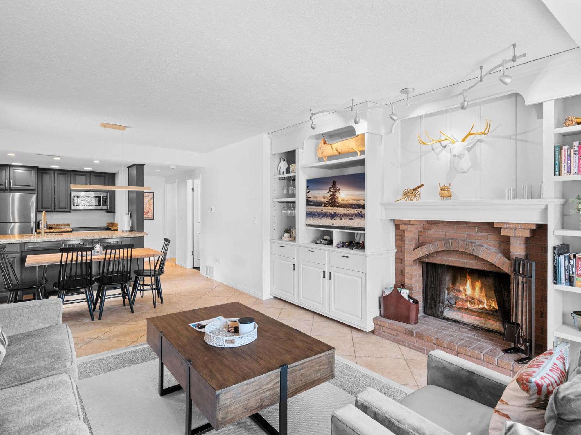 1 Bedroom Condominium