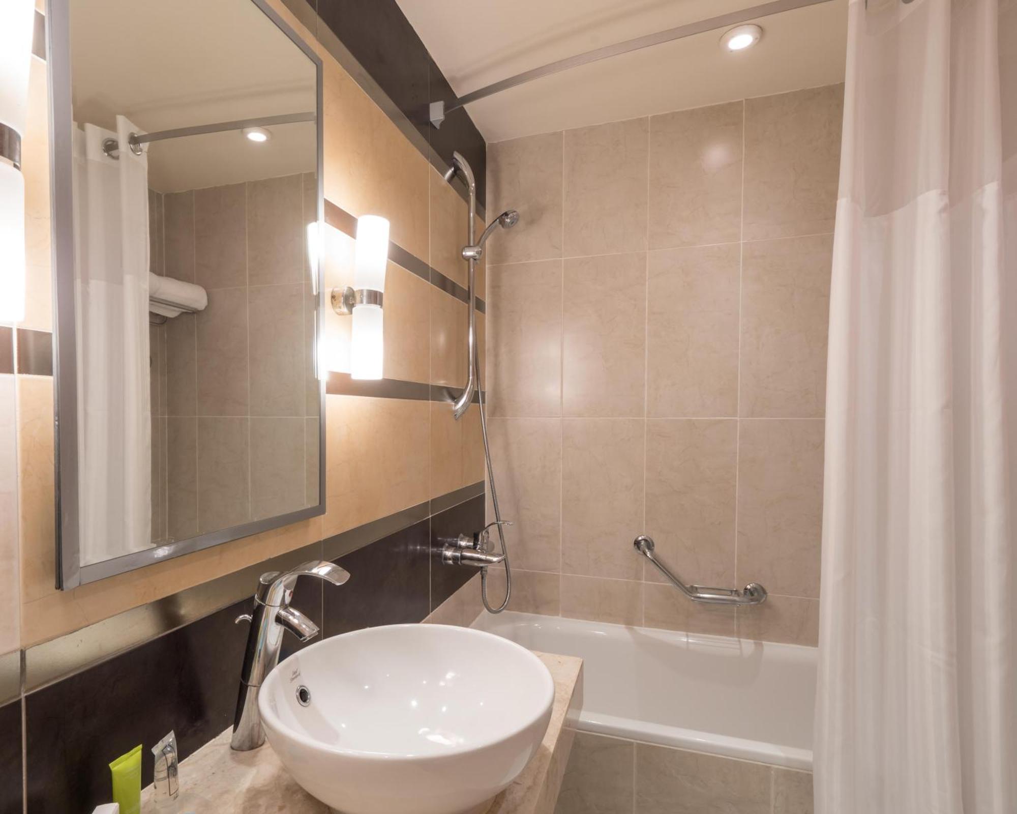 Apartament z wanną z hydromasażem